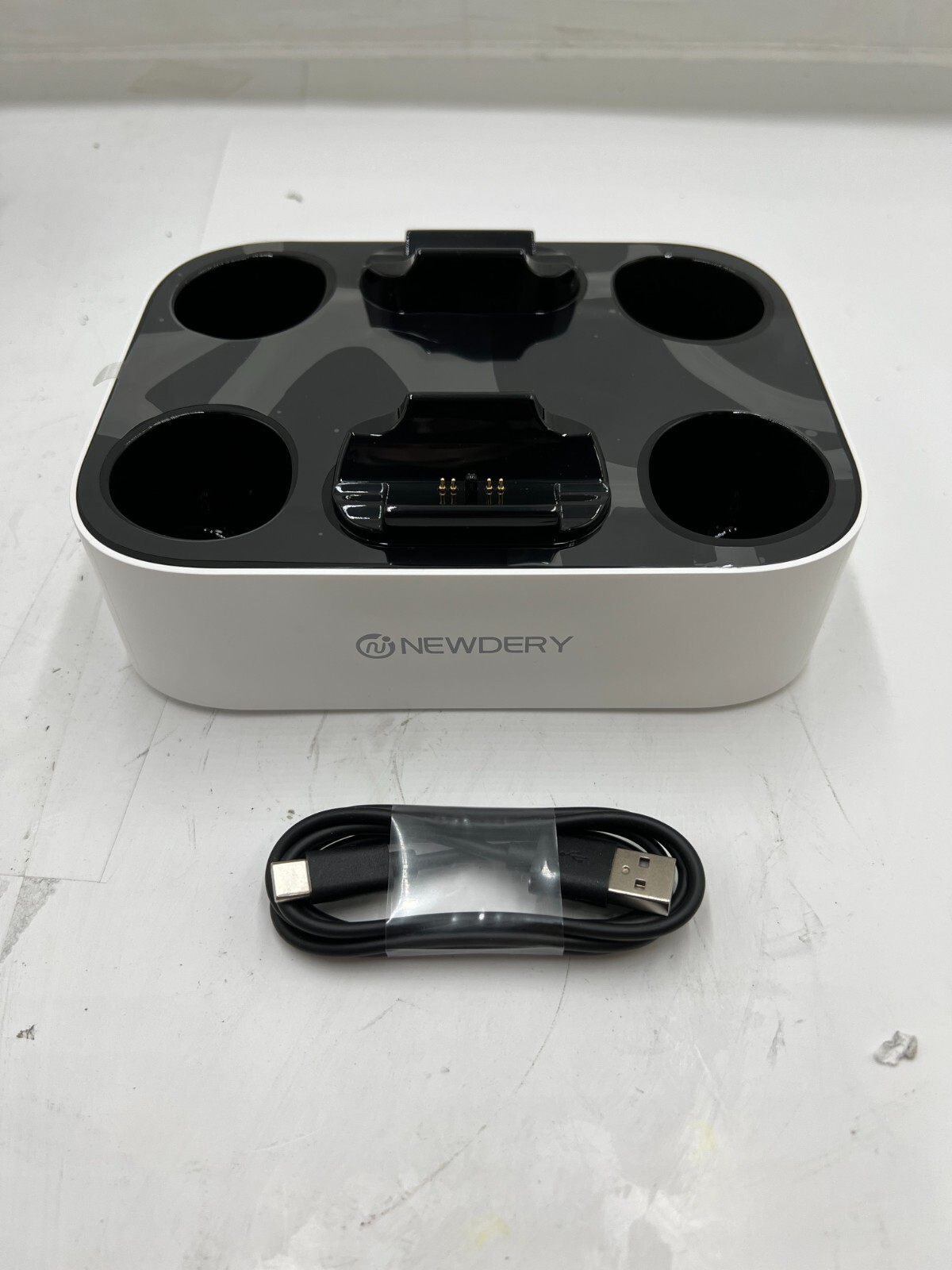 Newdery DualSense Charging Dock ZHX-PSD01 for PS5 Controller Input DC 5V/3A