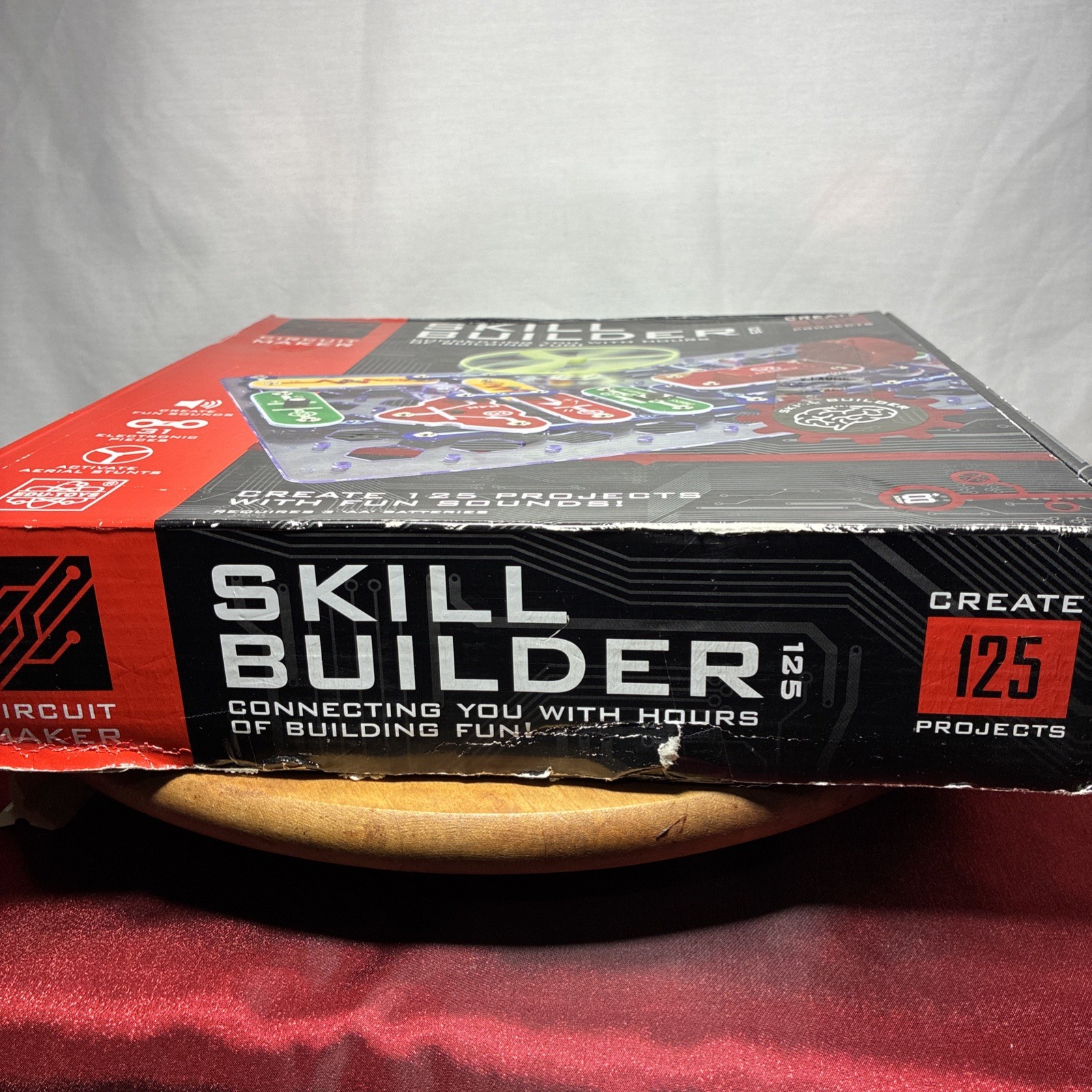 STEM Skill Builder Circuit Maker Create 125 Projects, 31 Electronic Pieces ￼