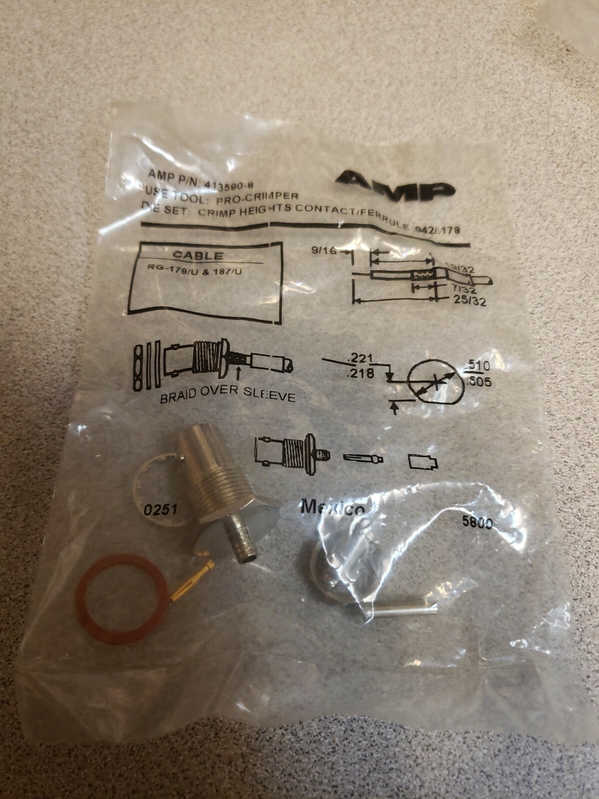 (8 NEW) AMP 413590-8 Bulkhead Jacks