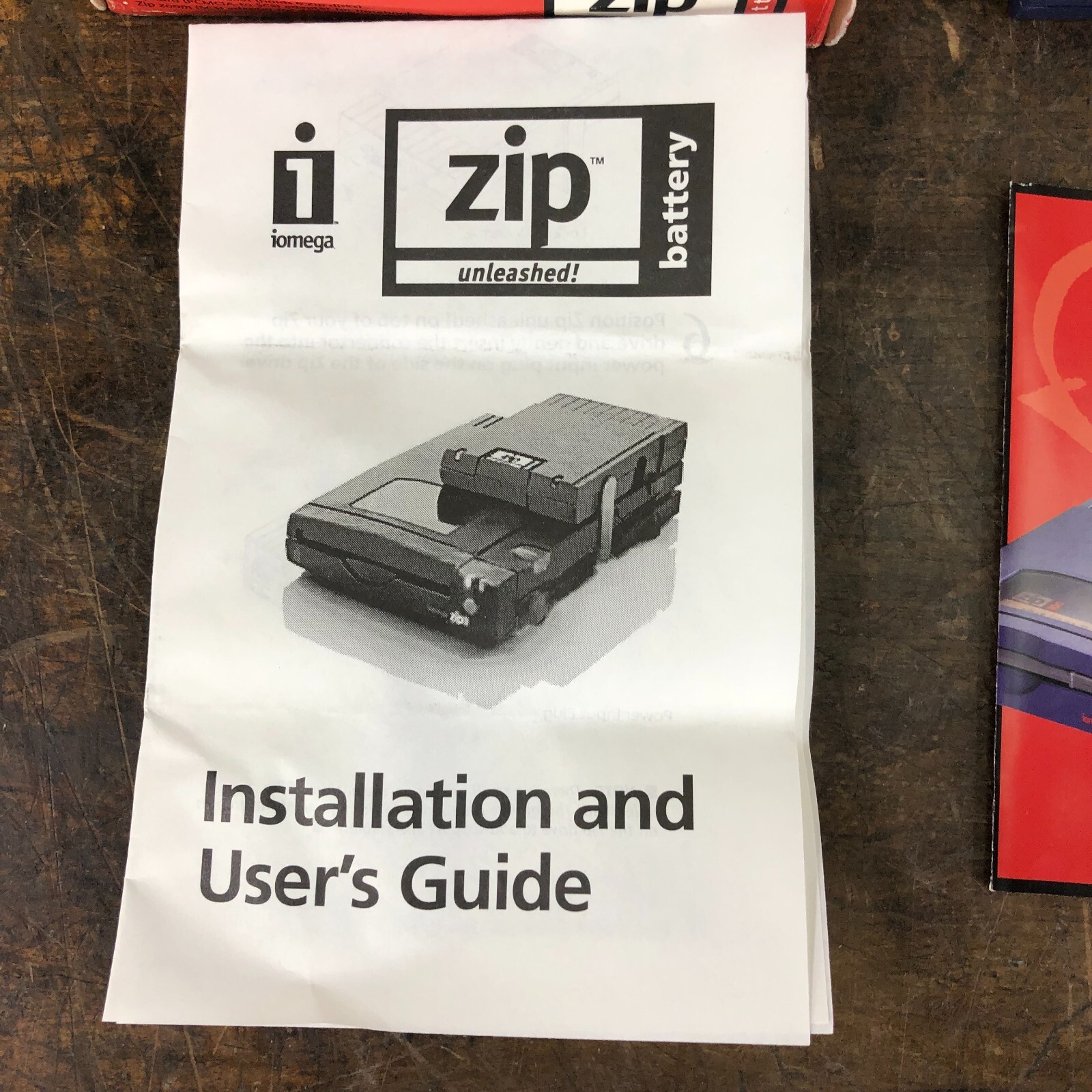 Iomega Zip Unleashed! Battery Pack Power Supply for Zip Disk Drives in BOX
