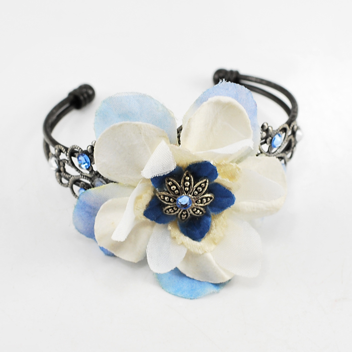Pretty! Blue/ White Silk Flower Pendant Brass Cuff Bracelet  Free shipping