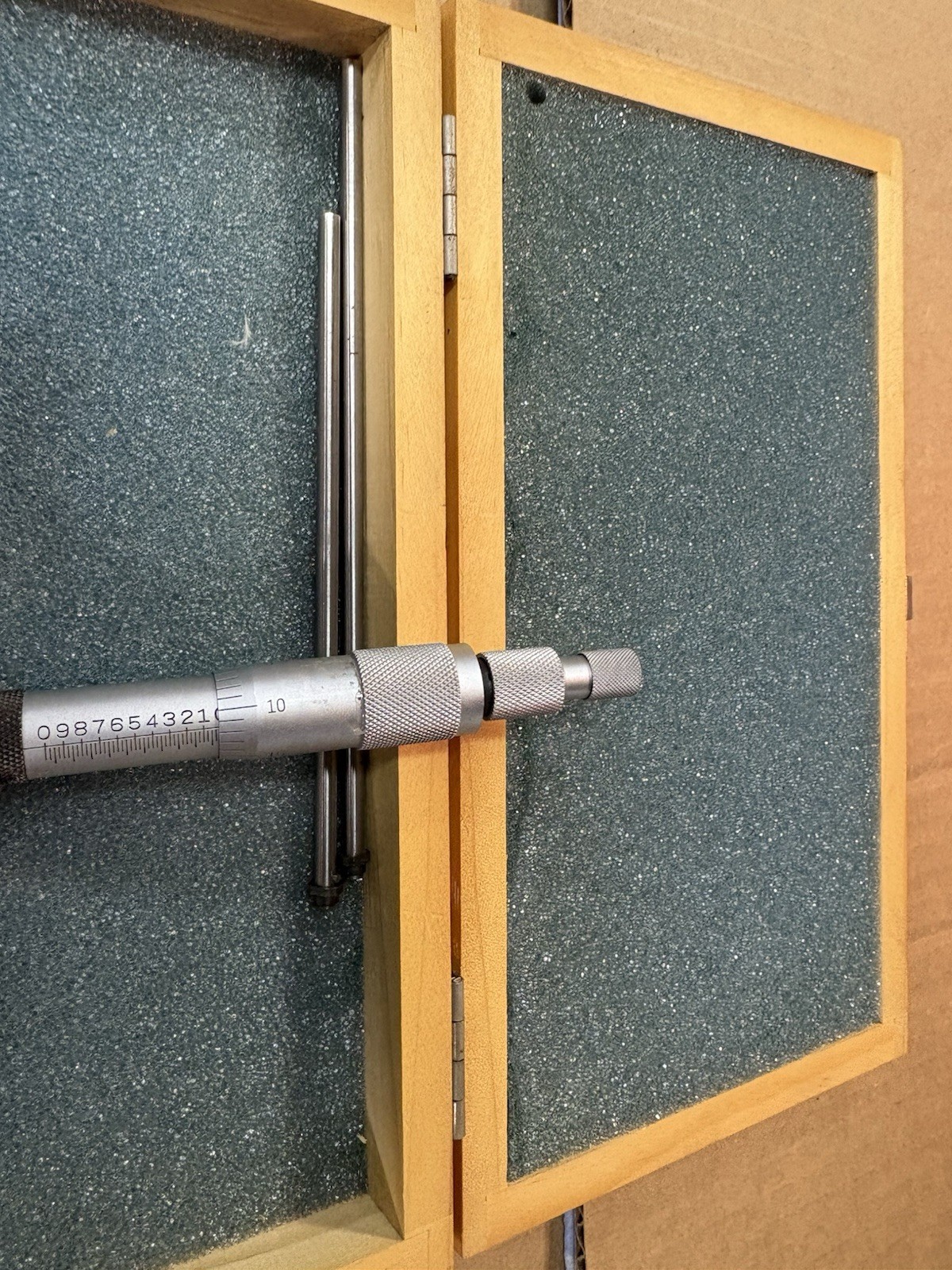 Fowler 0-3” Depth Micrometer W/4” Base