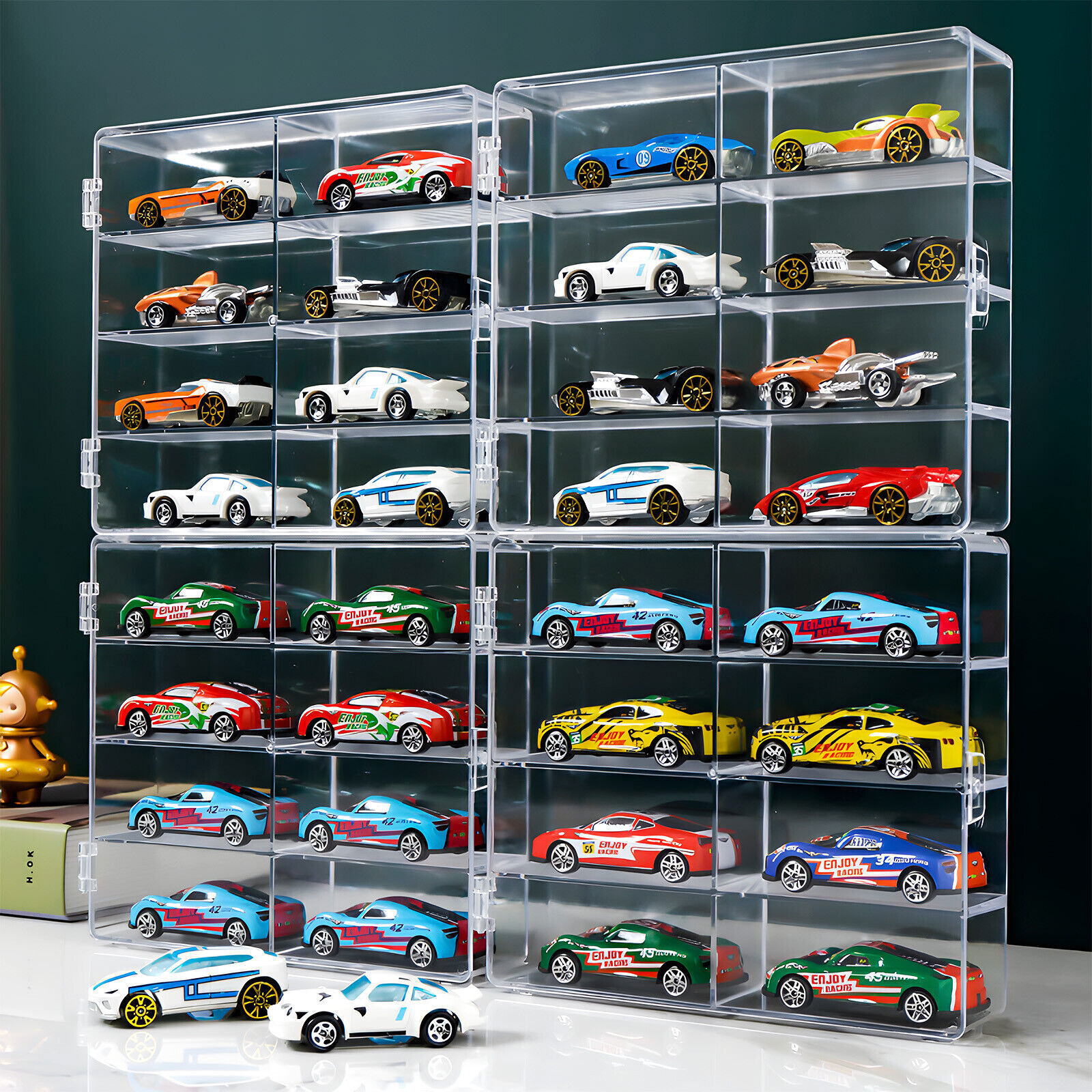 Model Car Diecast Display Case 1:64 Scale 8 Car Compartment with Locking Latch