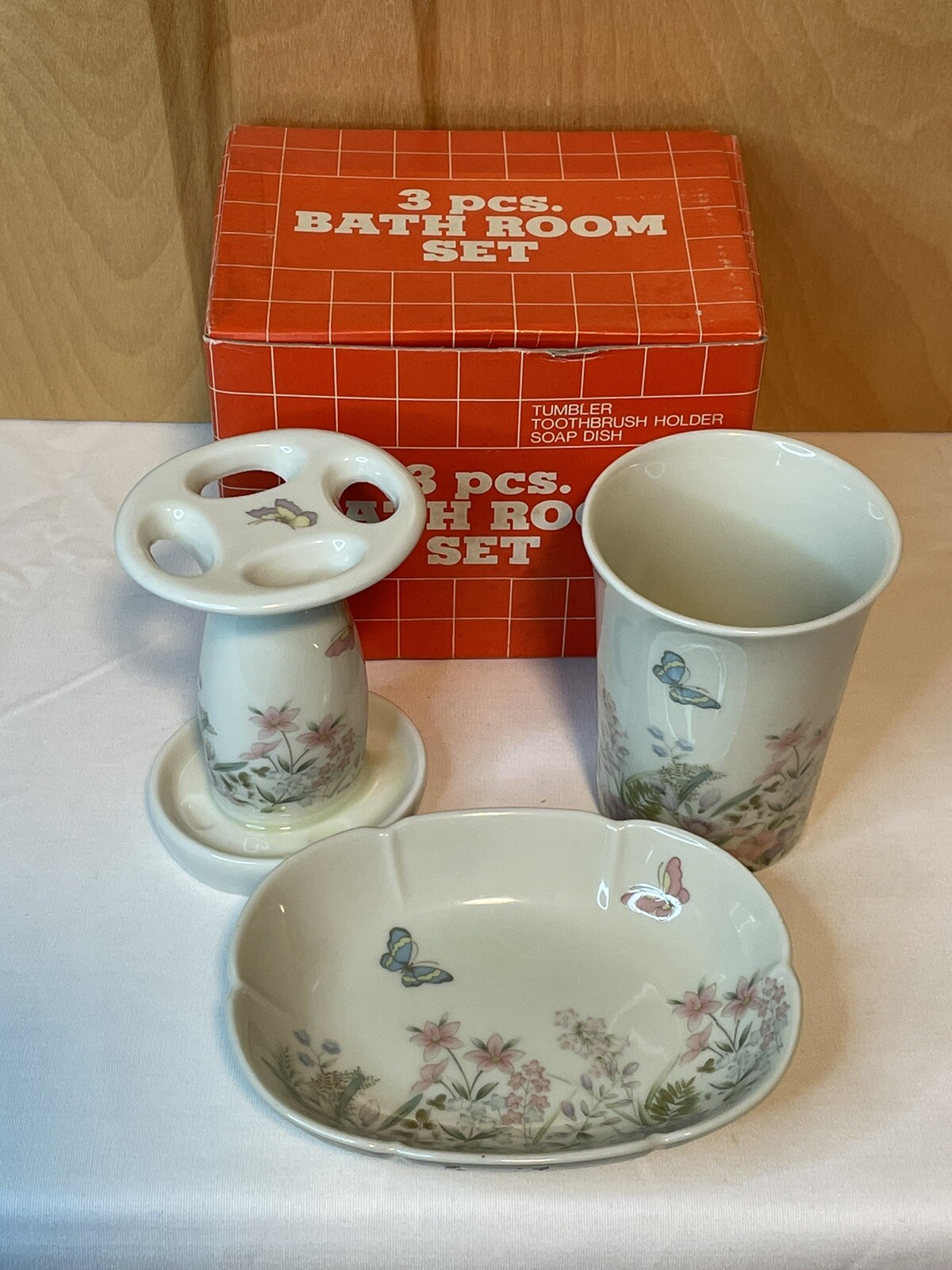 Shibata Japan 3 Piece Bathroom Set: Soap Dish, Tumbler, Toothbrush Holder In Box