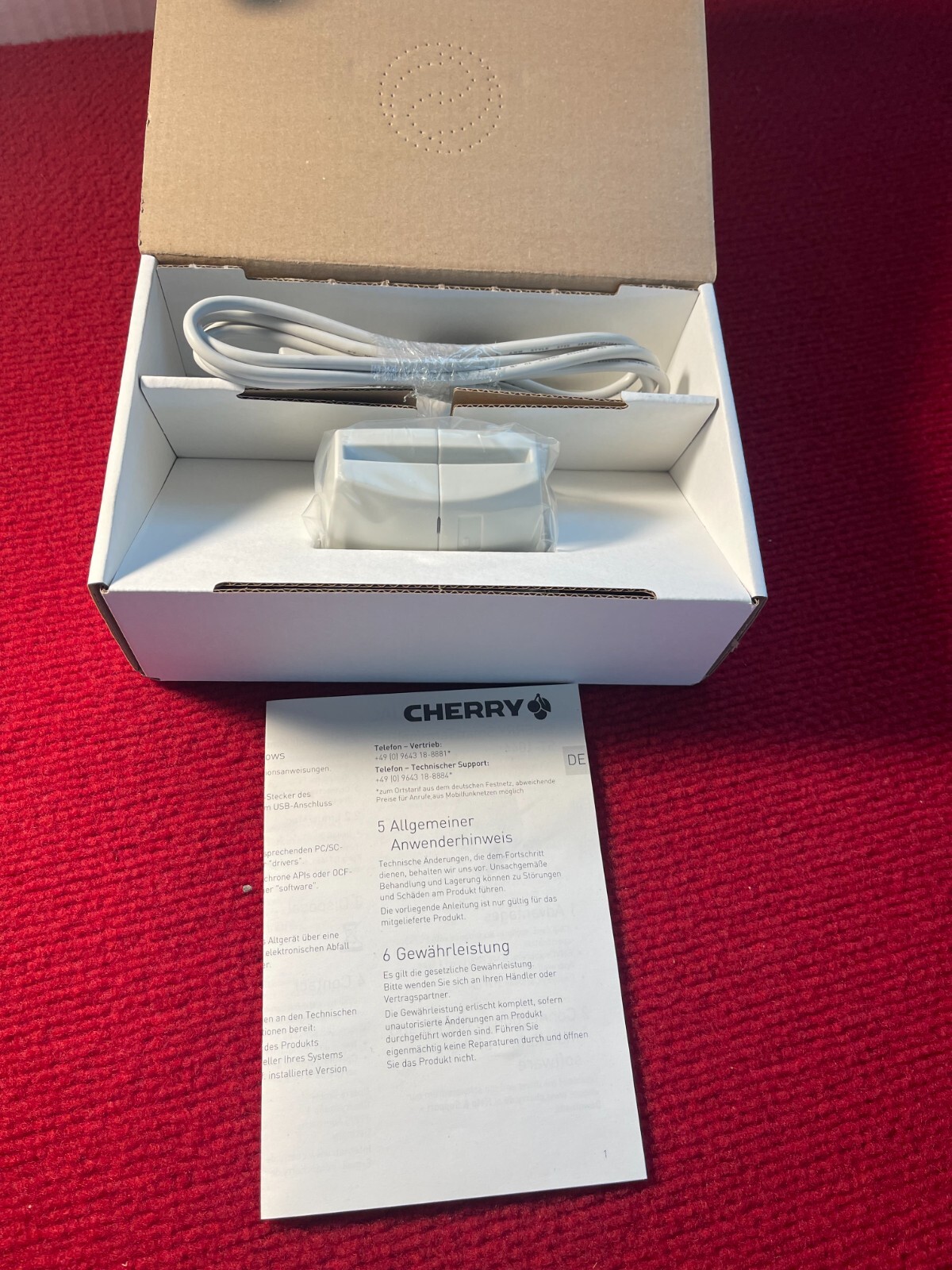 Cherry ST-1044UB  Standalone USB Desktop Smart Card Reader