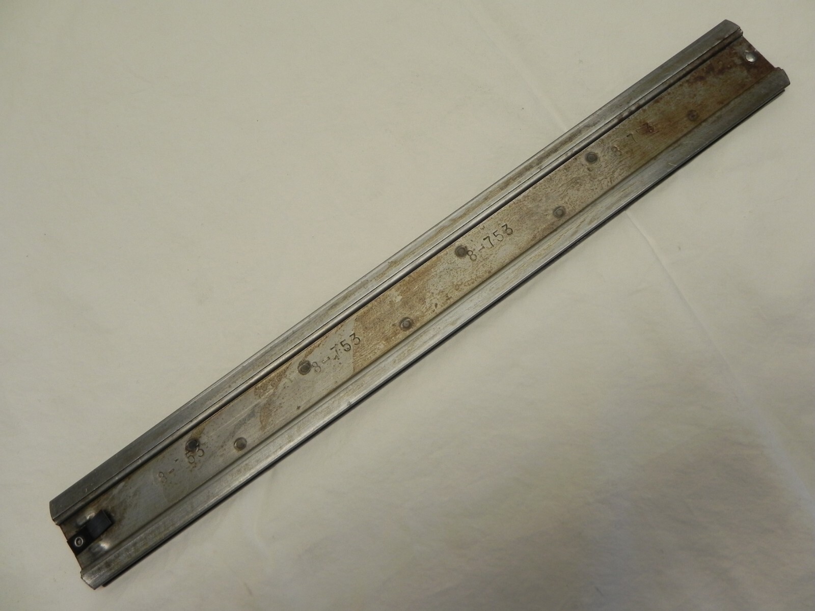 Snap-on 8-753 or 8-754 Friction Drawer Slide KRA300B Roll Cab 15'' Long