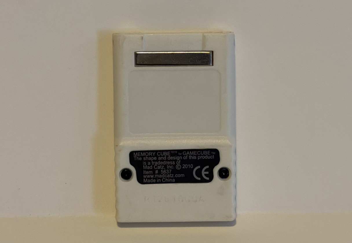 Mad Catz GameCube Memory Card White 16X