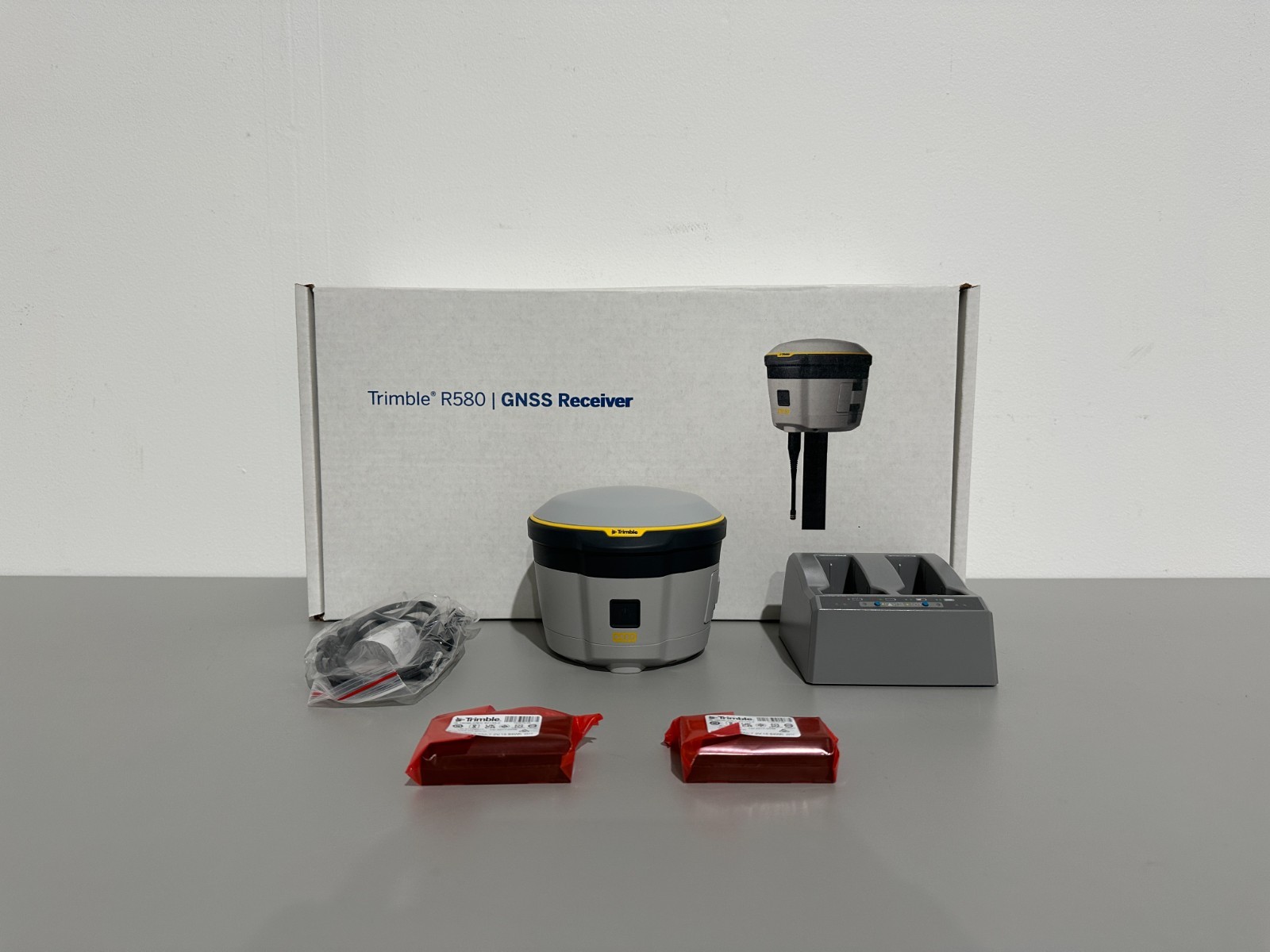 Trimble R580 GNSS Receiver - Centimeter Mode (New in box)