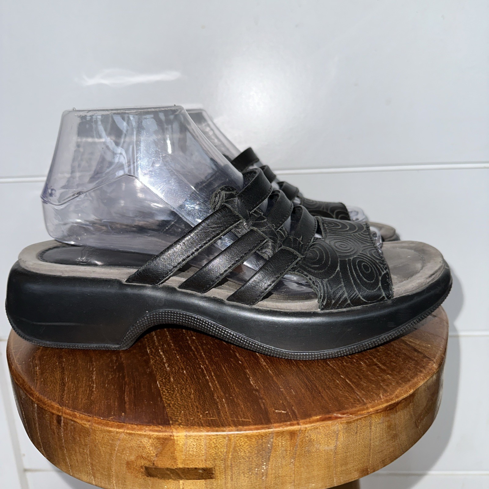Dansko Lacey Slide Sandals Black Tooled Leather EU 40 US 11