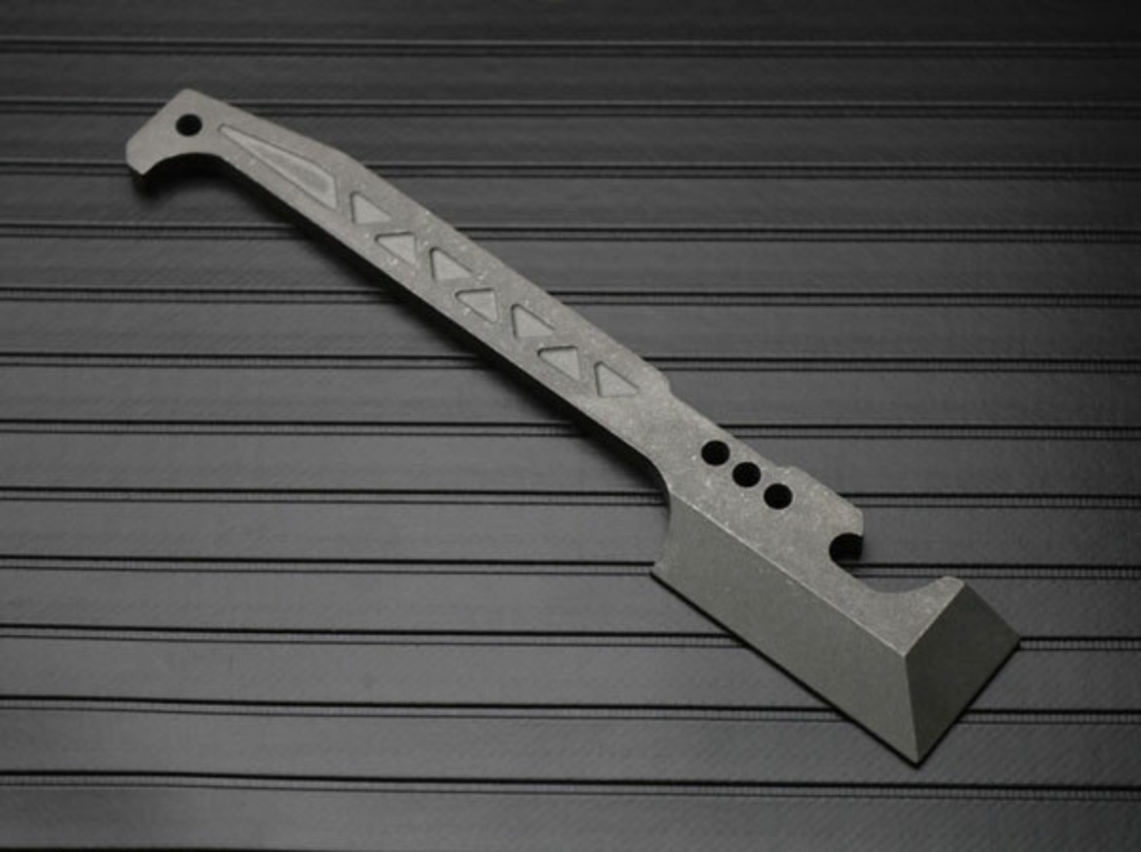 EDC Titanium Alloy Multifunctional Outdoor Tools Corrosion Resistant Lightweight