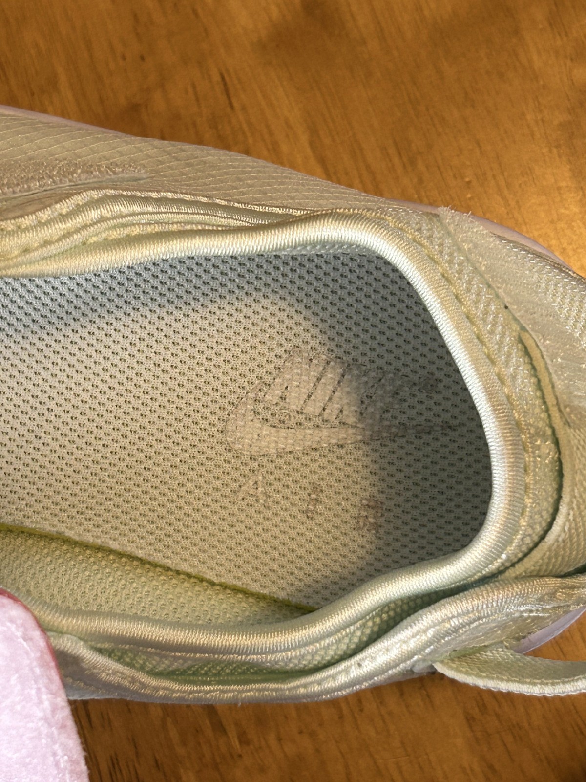 Nike Air Rift DV2926-300 Split Toe Tabi Sneakers Women US 9 Pastel Color Japan