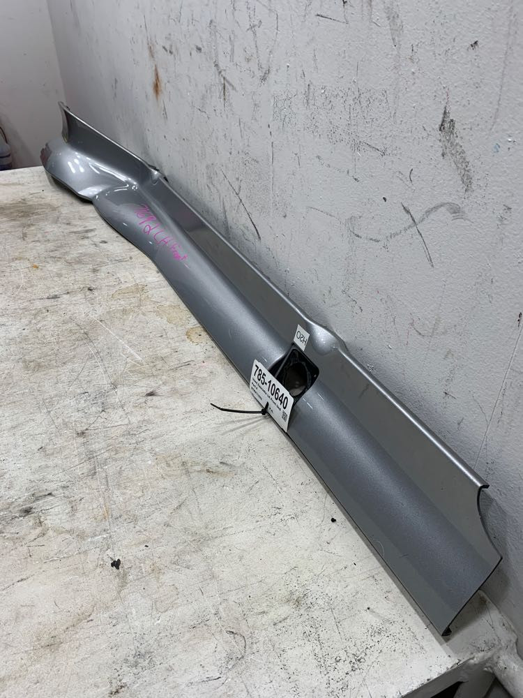 2011 Freightliner Cascadia Cab Exterior Trim Panel (785-10640)