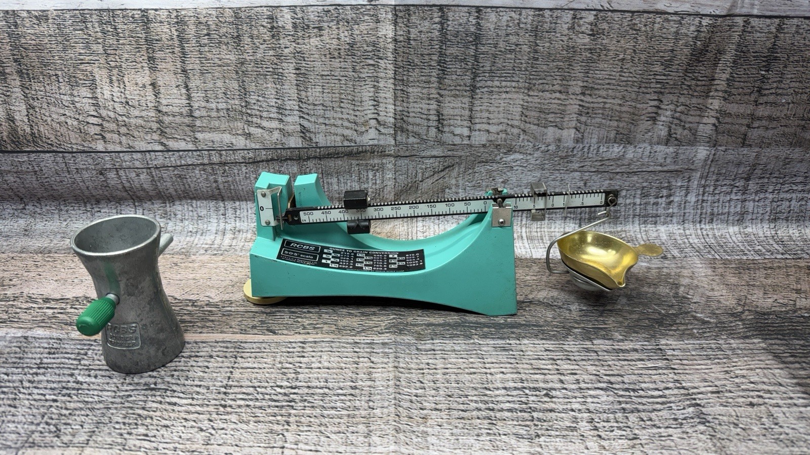 RCBS 505 Powder Scale With RCBS Powder Trickler.