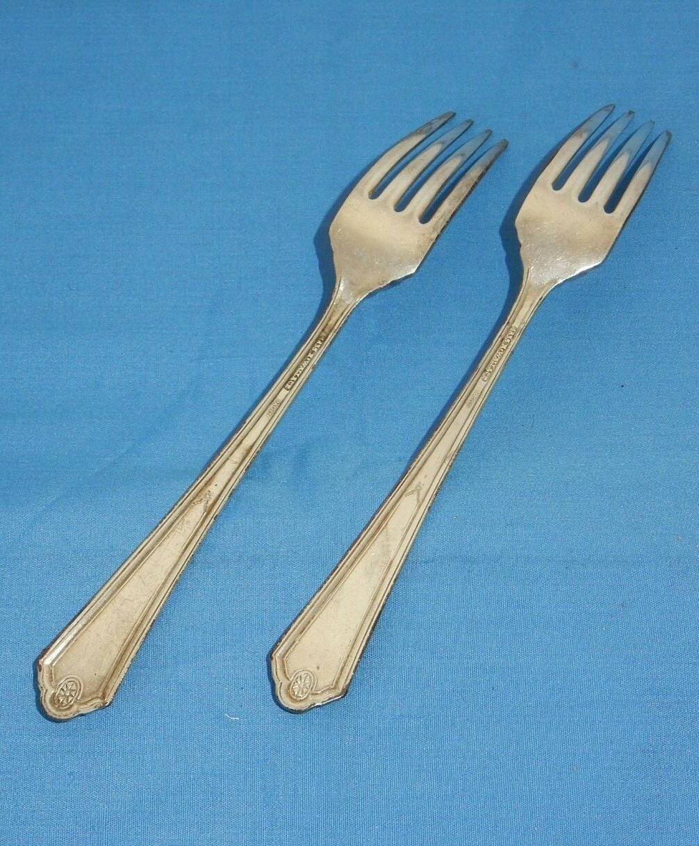 Wallace Silverplate Nancy Dean 1930 Fork - 2