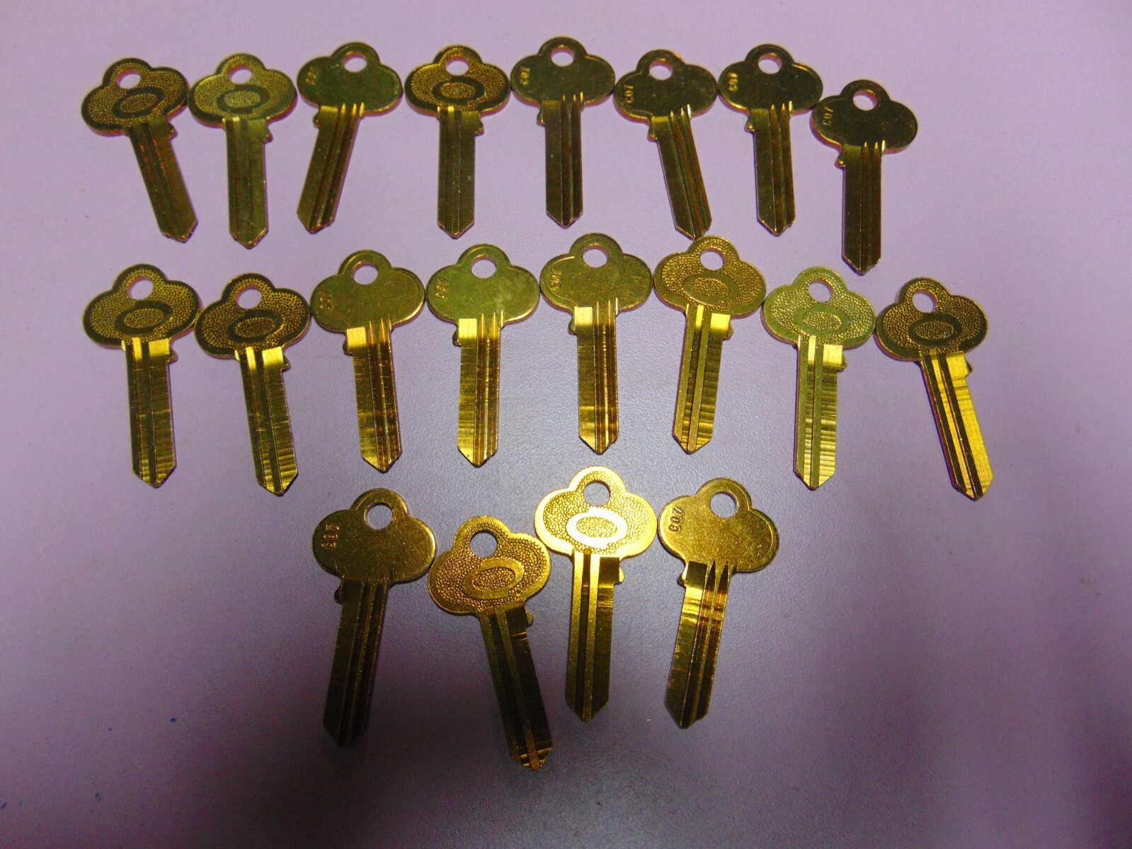 20  KEYS  CORBIN  1001 EN  5  PIN KEYS BLANKS UNCUT       LOCKSMITH