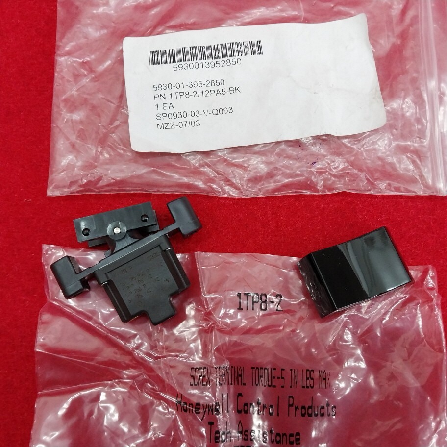 Honeywell 1TP8-2 Rocker Switch 1Pole,2Position Screw Terminal