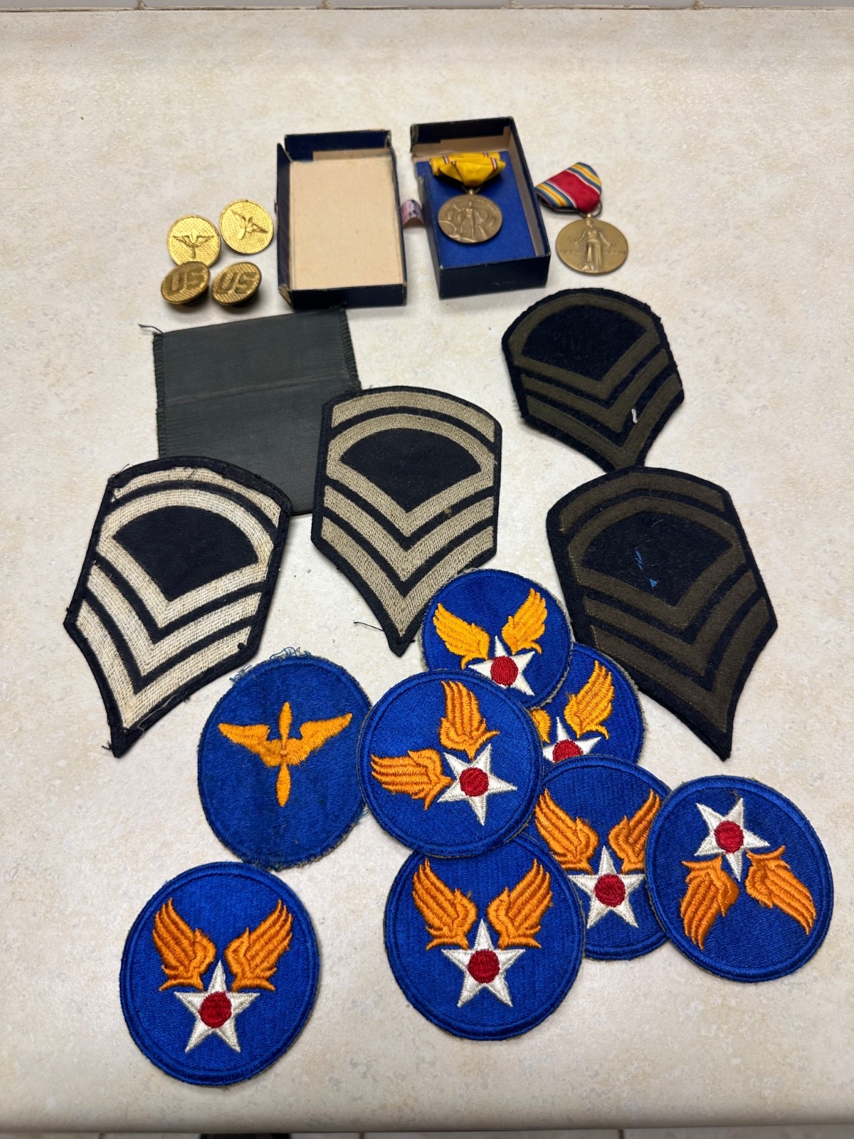 WW2 US Military Patch & Medal Grouping