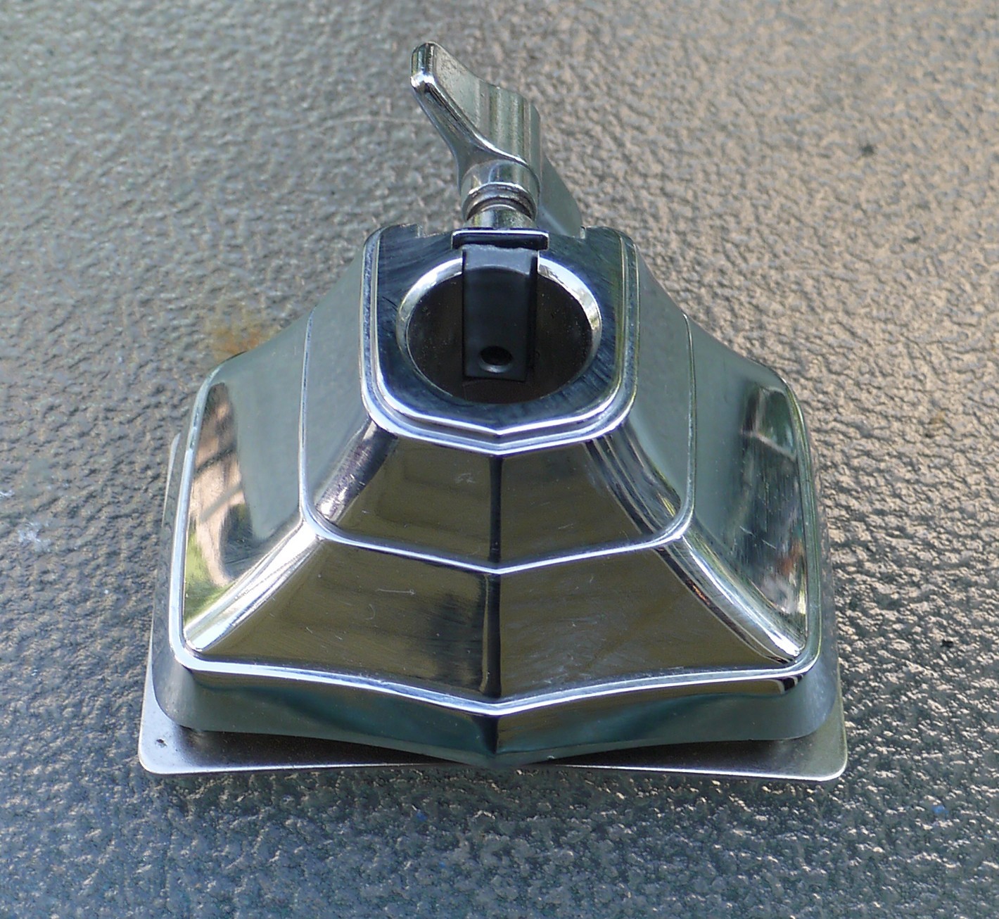 Tama MBM-SCN 25MM Base Mount Chrome for MTH909/MTH1000 Double Tom Holder Used