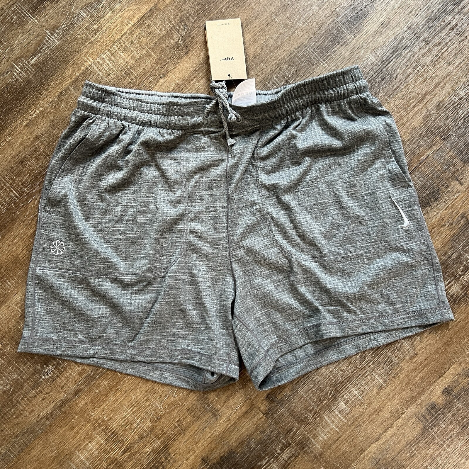 Nike Yoga Shorts Size 2XL Mens Cool Grey Dri Fit 5" Unlined Training