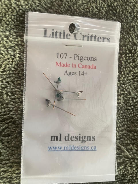 Birds by Little Critters-  Pigeons-HO Scale