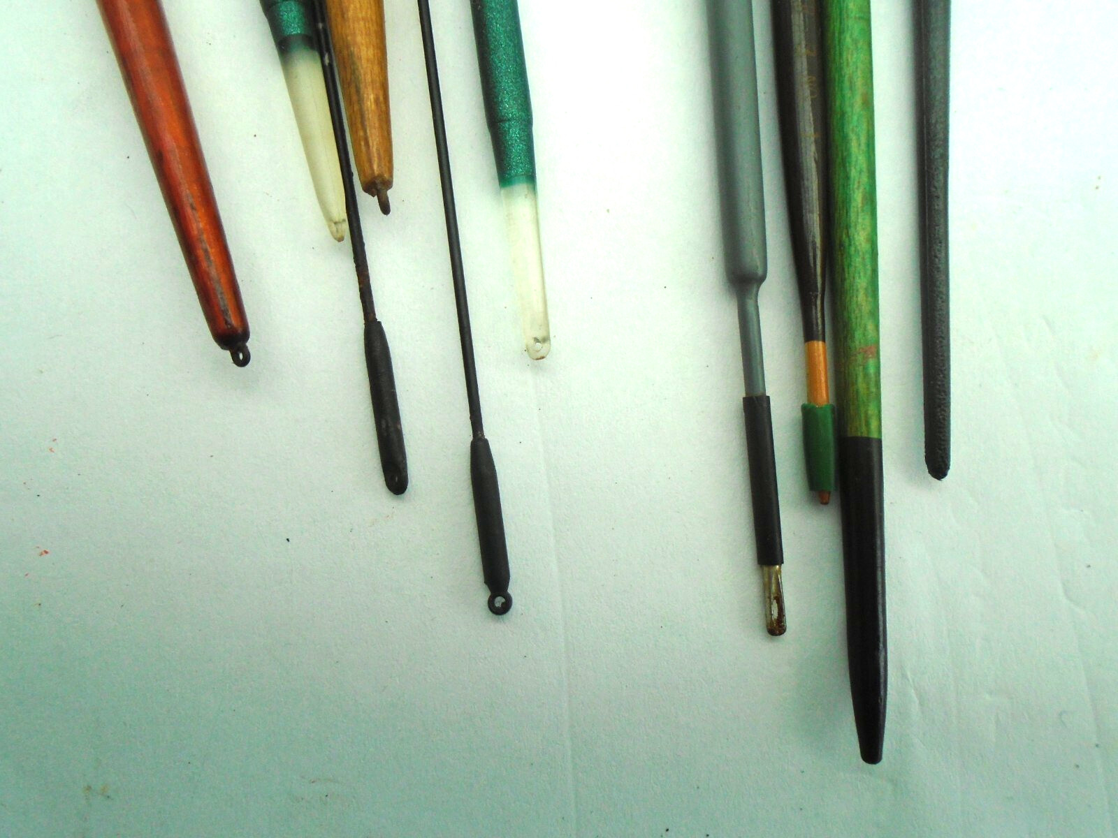 10 MIXED RIVER STICKS / SOME NAMED / BODIED / WIRED / BALSA / ECT USED
