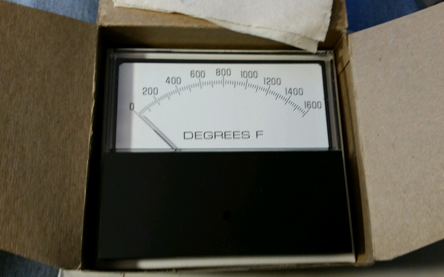 0-1600 DEGREES F  GE METER 50-251400FAFA1JBU ONAN 425-1729 NOS