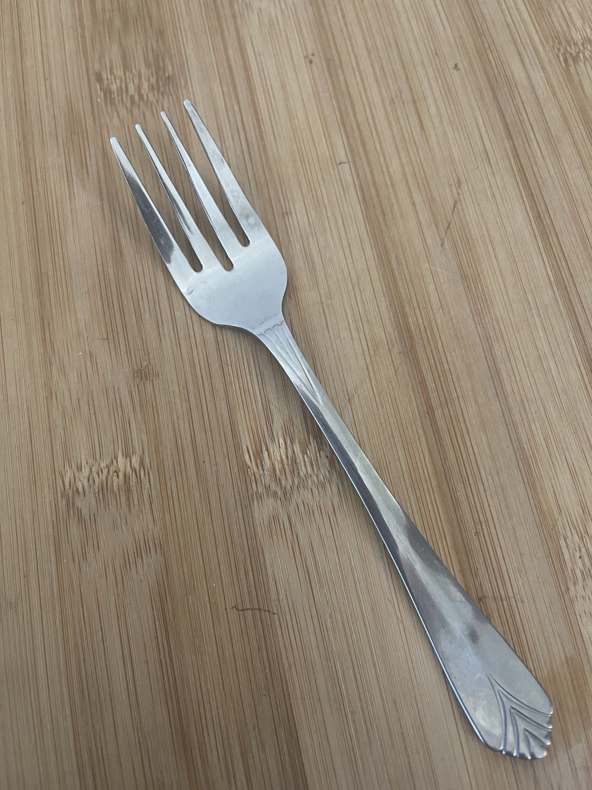 Cambridge Stainless KARLA KRYSTEN Inverted V Lines Plume SALAD FORK 6.25”