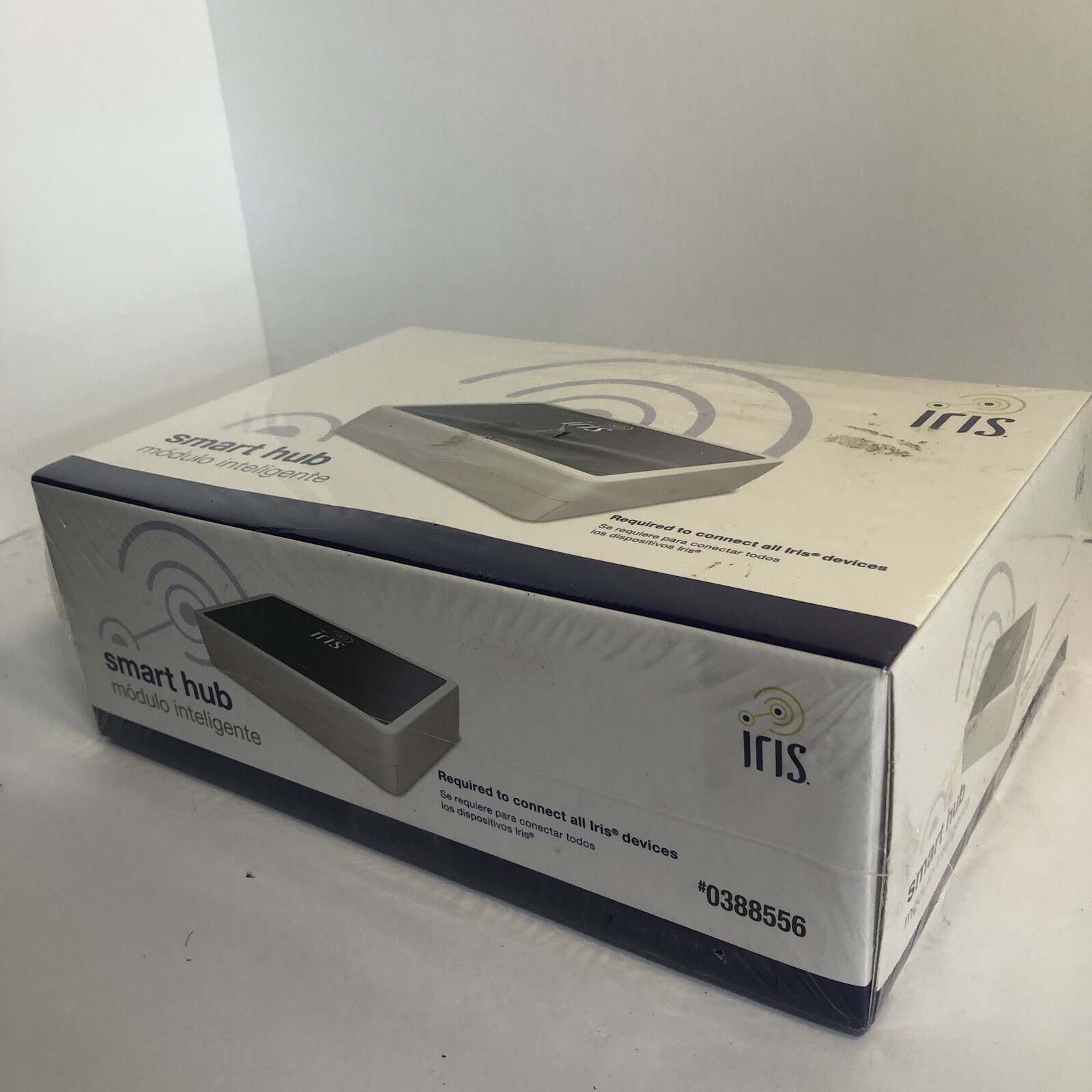 Iris Smart Hub. Includes Power Cord, Ethernet Cord. Factory Sealed