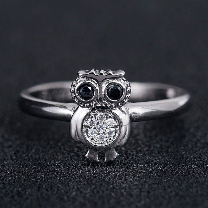 Cute Owl Ring For Valentine Gift 1.85 Ct CZ Classy Gorgeous Ring Silver Plated