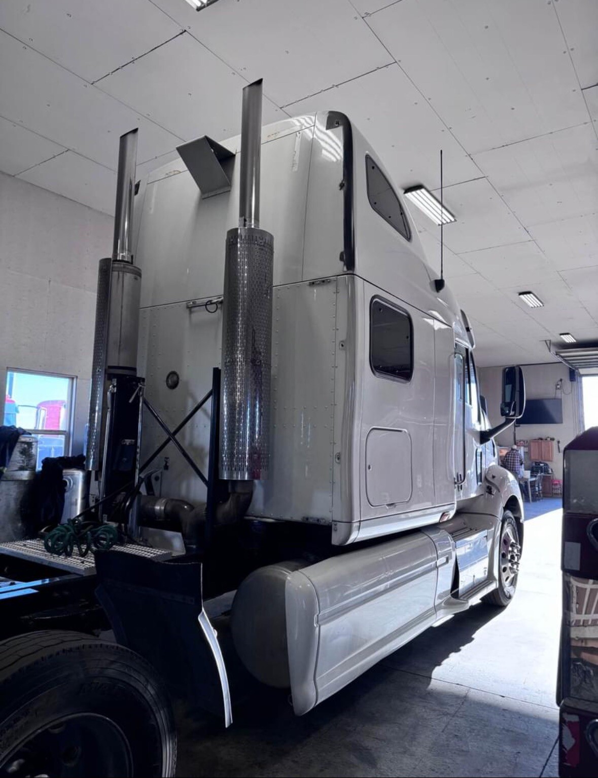 peterbilt 387 parts cab chassis used