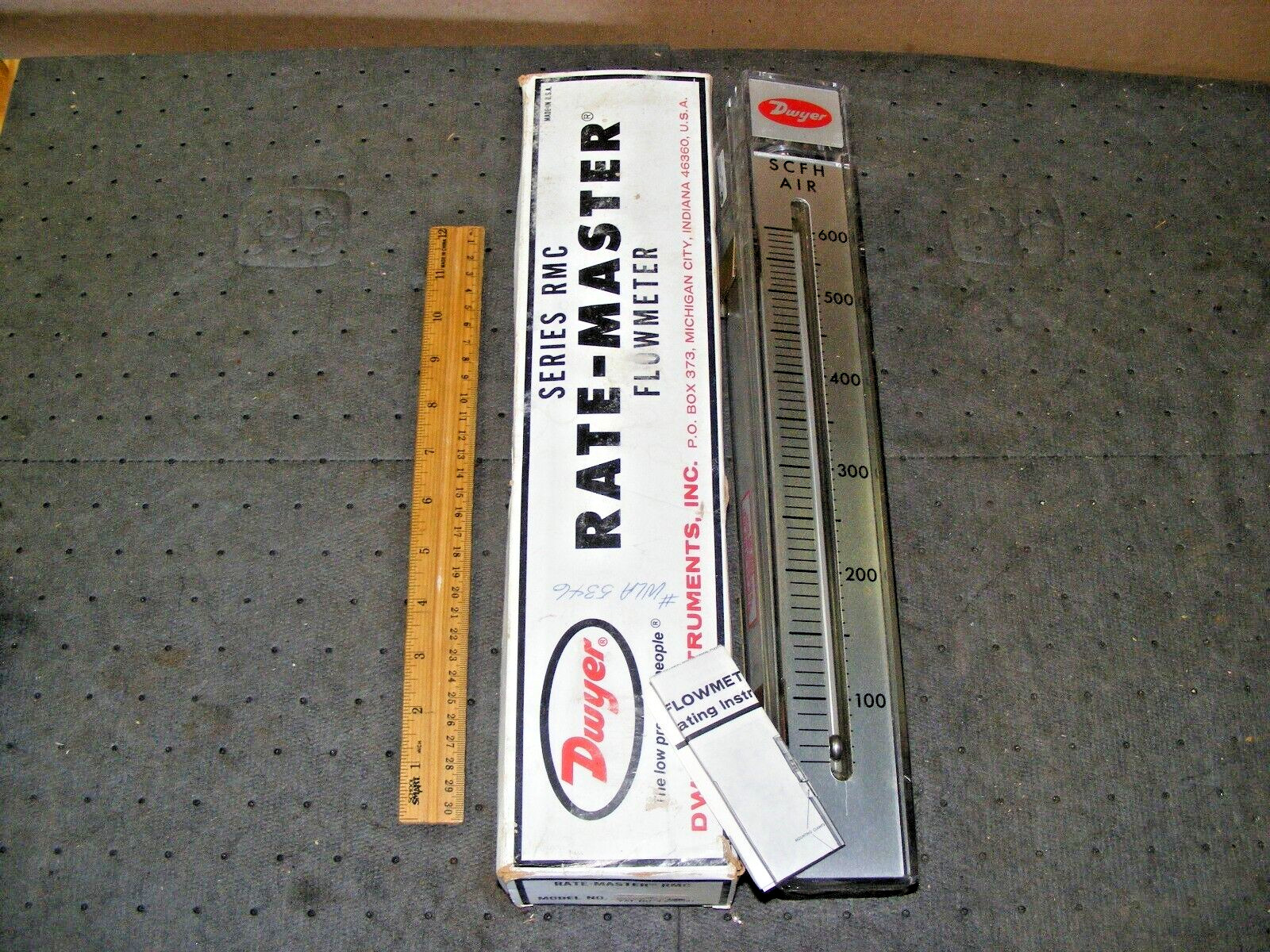 Dwyer RMC 105 S08F Rate Master Flowmeter UNUSED (a64)