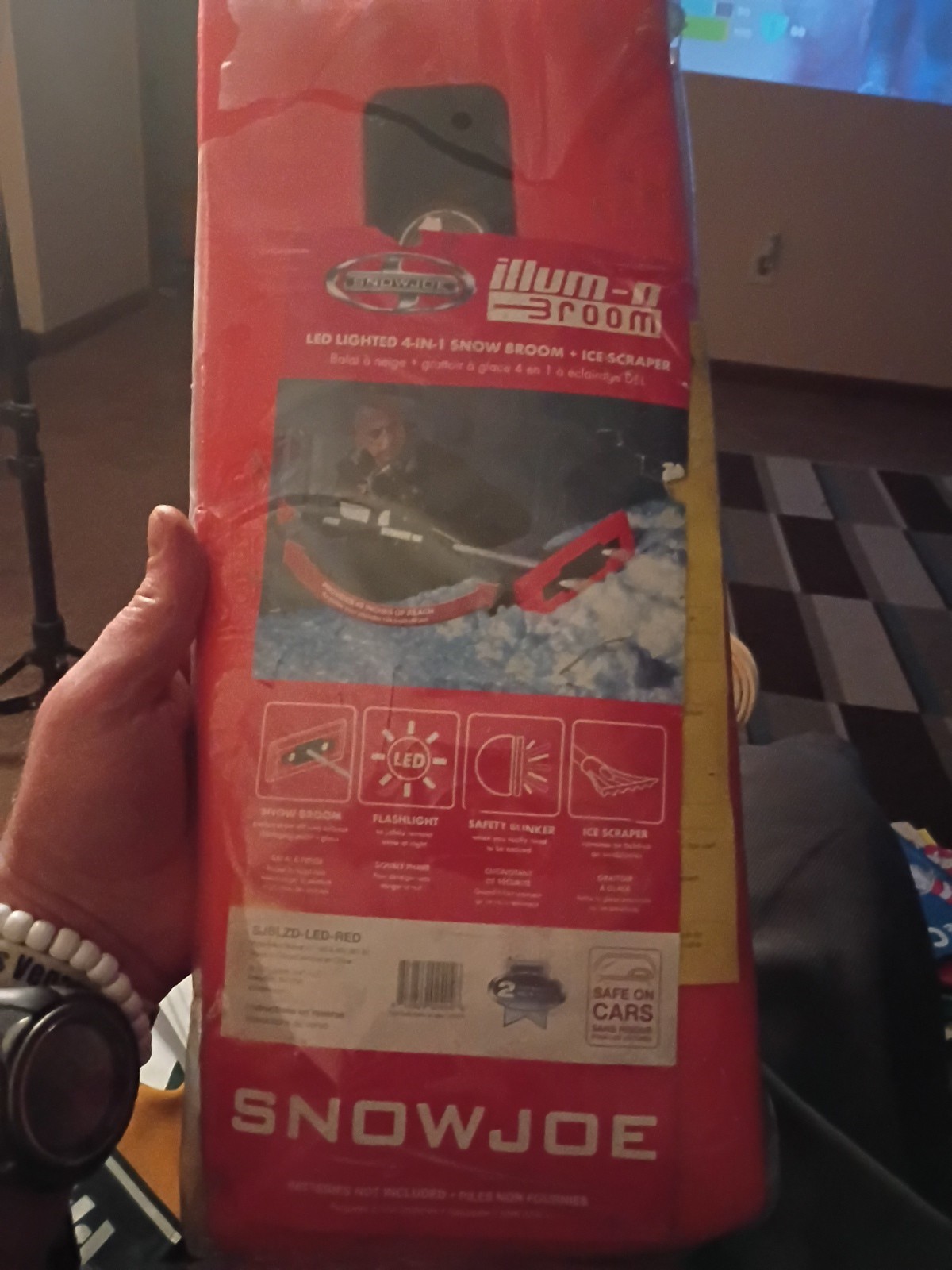 4-In-1 Multi Snow Tool Kit