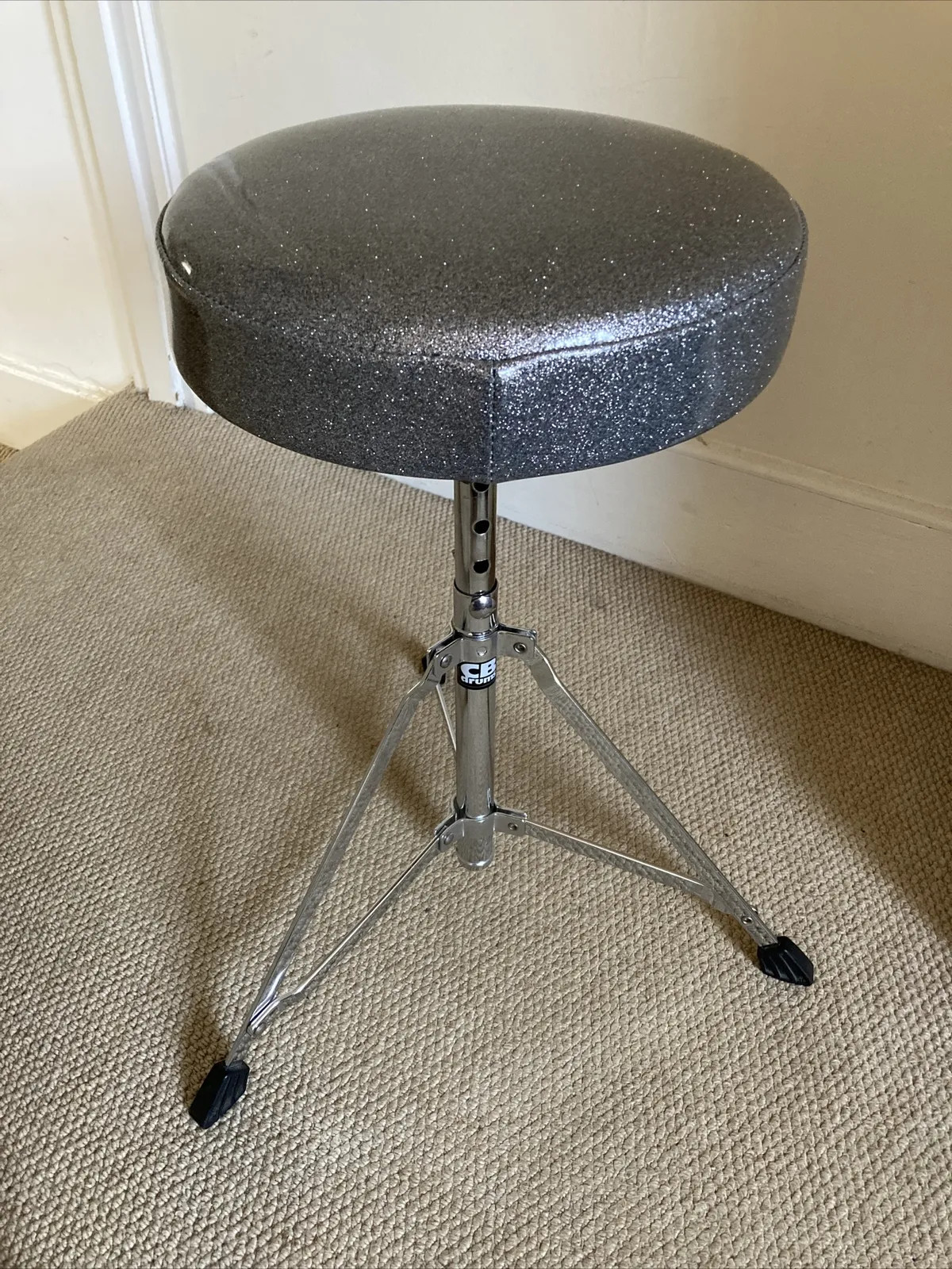 Custom Man-Cave/Bar Drum Stool with ‘Spinal Tap’ Silver Glitter Vinyl Seat Top