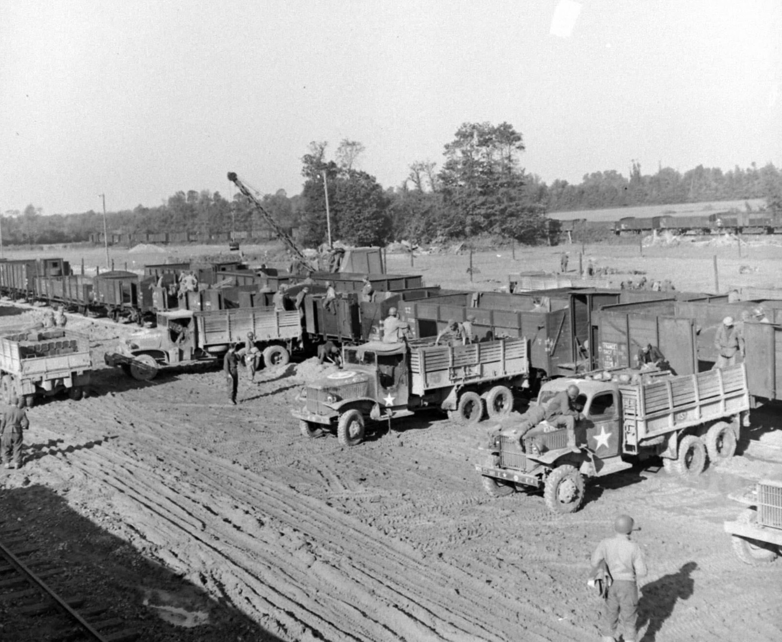 WW2 WWII Photo World War Two / US Military Railroad France 1944 Railway Train