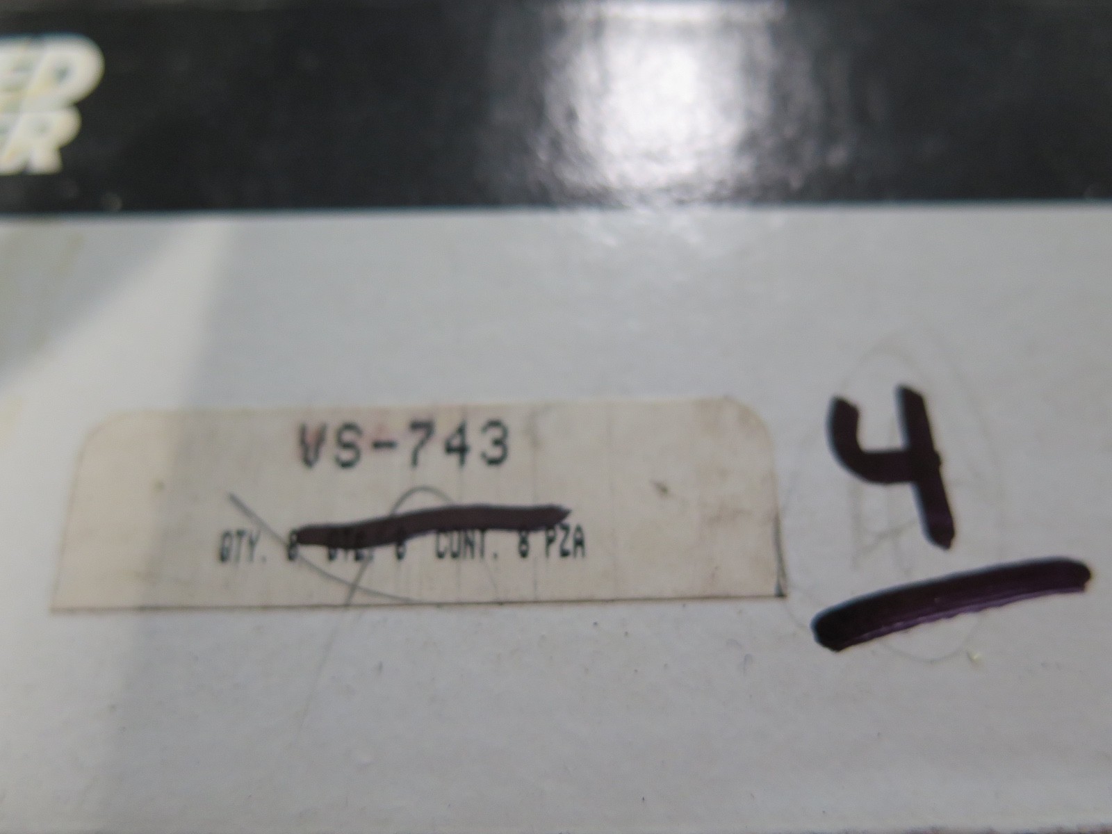 Engine Valve Spring Sealed Power VS-743 Box of 4 NOS (11B2-1)