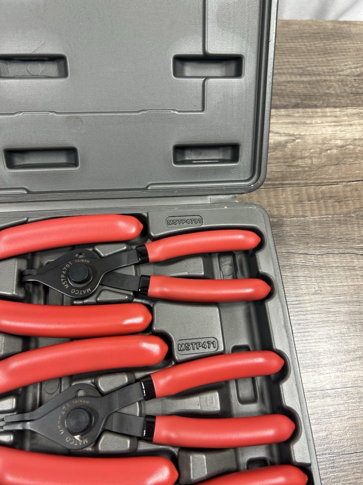 Matco Tools Snap Ring Pliers Set SMSTP6B W/ Hard Case Black/Red