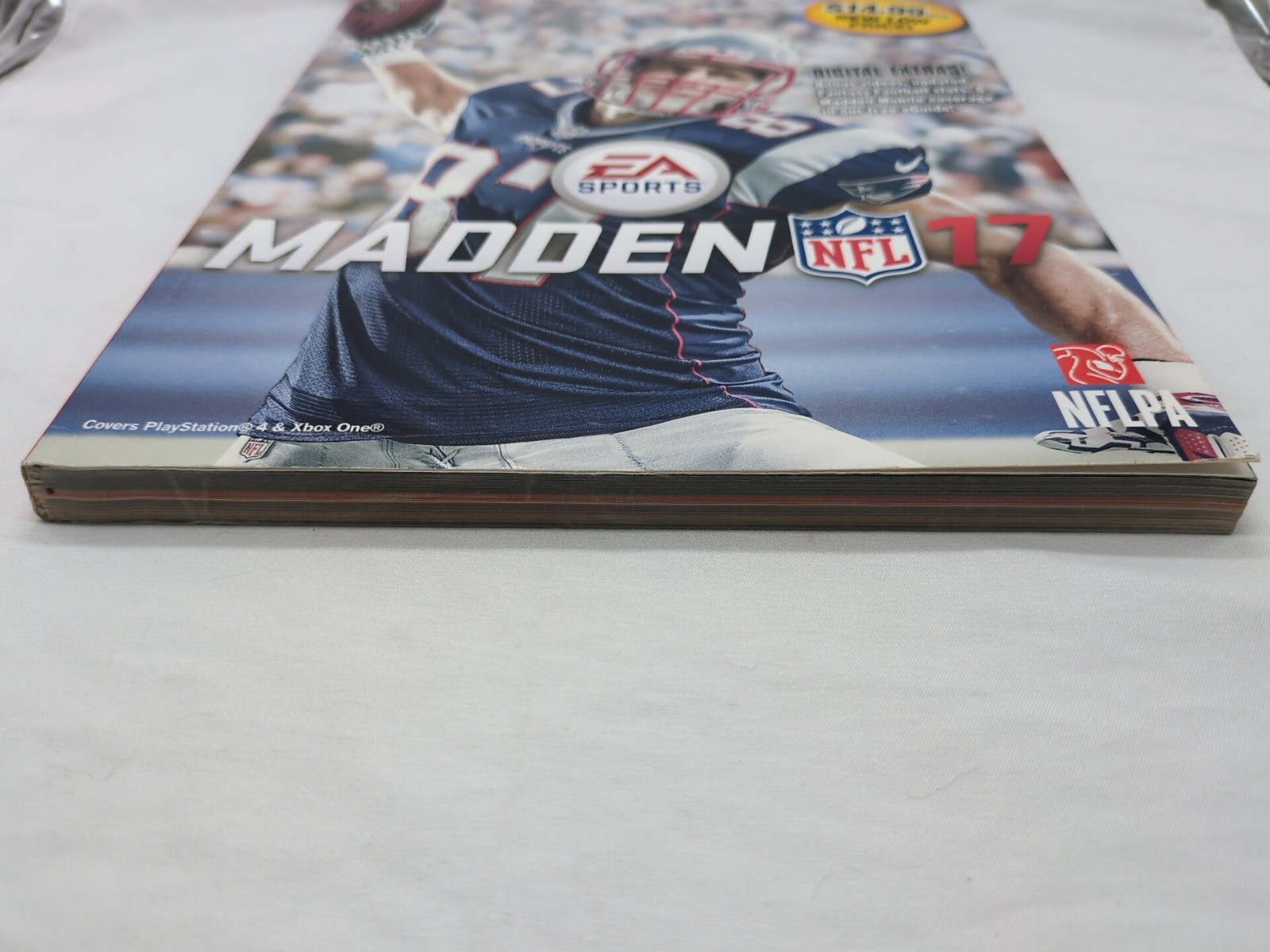 Madden NFL 17 Prima Official Strategy Guide Book