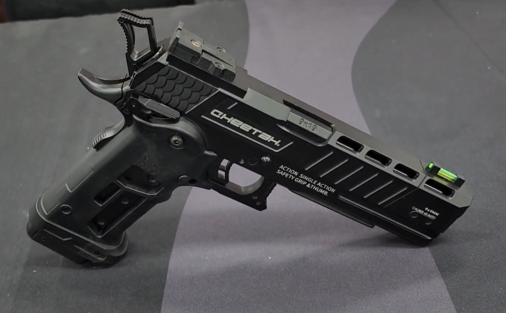 Movie Prop Cosplay Metal Toy gun pistol Kids Safe Educational