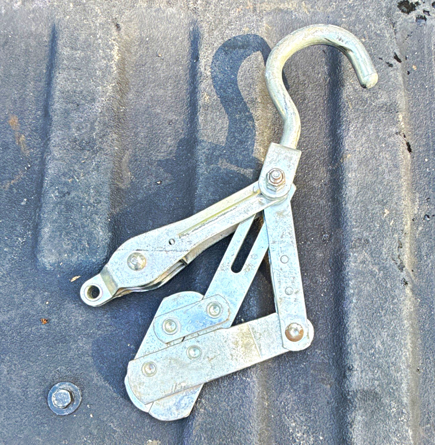 Buffalo 105 Metal Cable Puller Grip Pulling Tool w/ Hook, Silver Sheath