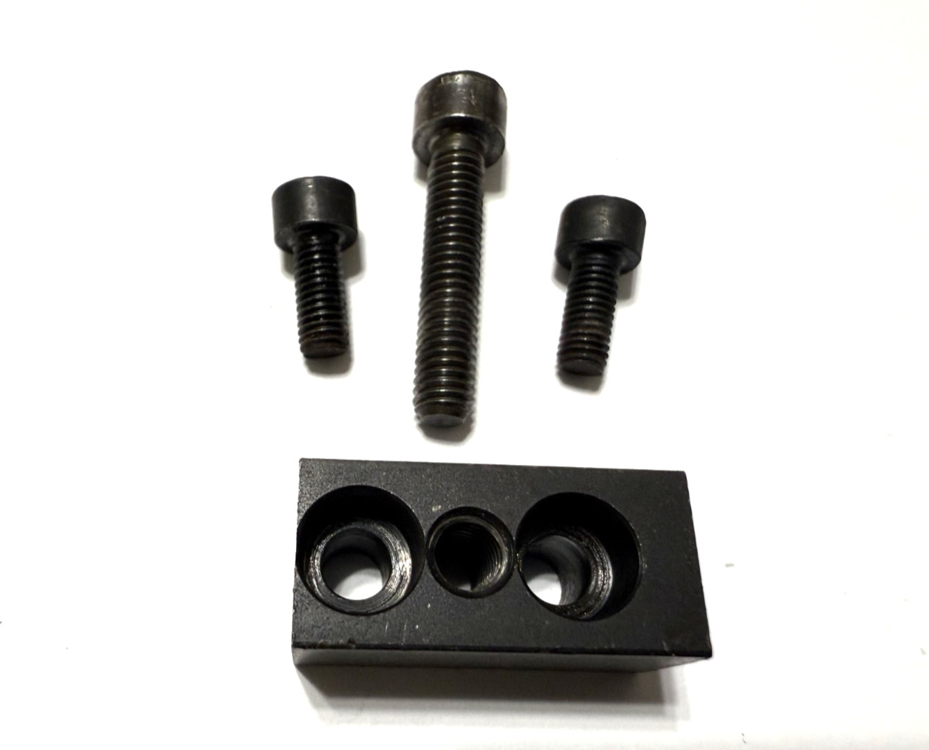 Traditions Tracker 209 Inline MuzzleLoad 50 Caliber - Bedding Block with Screws