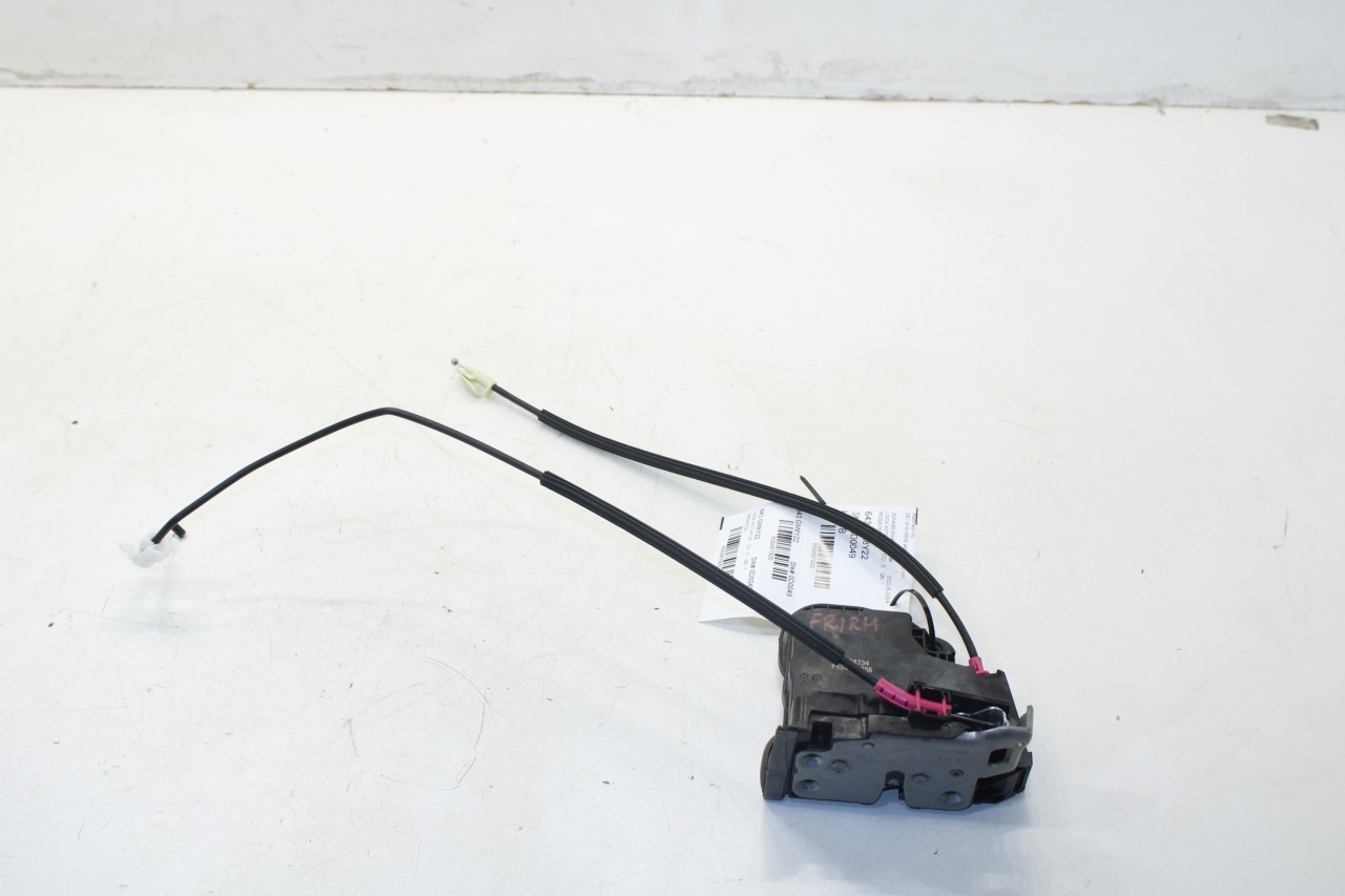 2019-24 Chevrolet Blazer 2LT Front Right Side Door Lock Latch Actuator 13533690