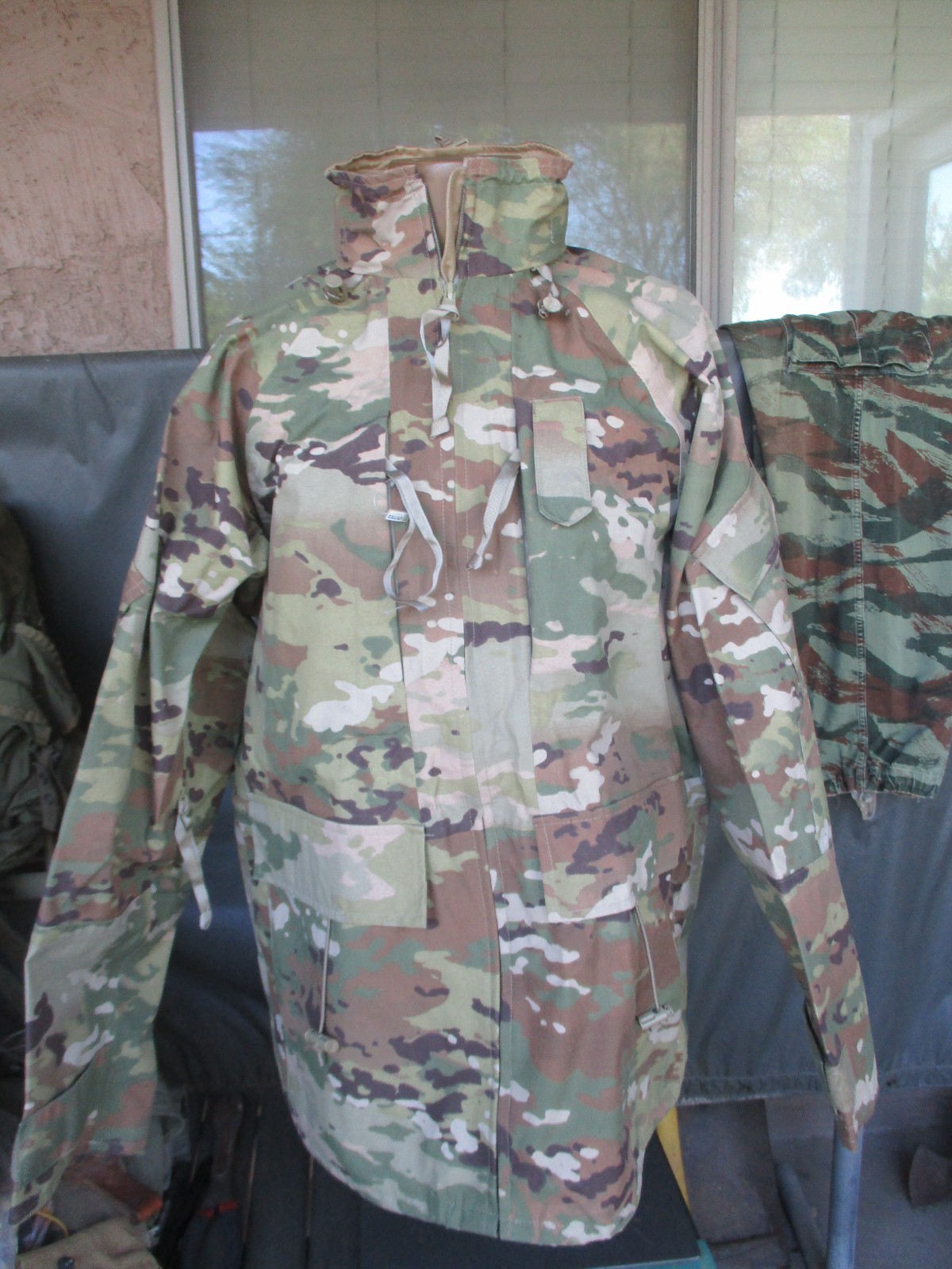 OCP, Multicam Gen2 GORE TEX Rain Jacket Parka, ECWCS, USAF Issue, MEDIUM LONG