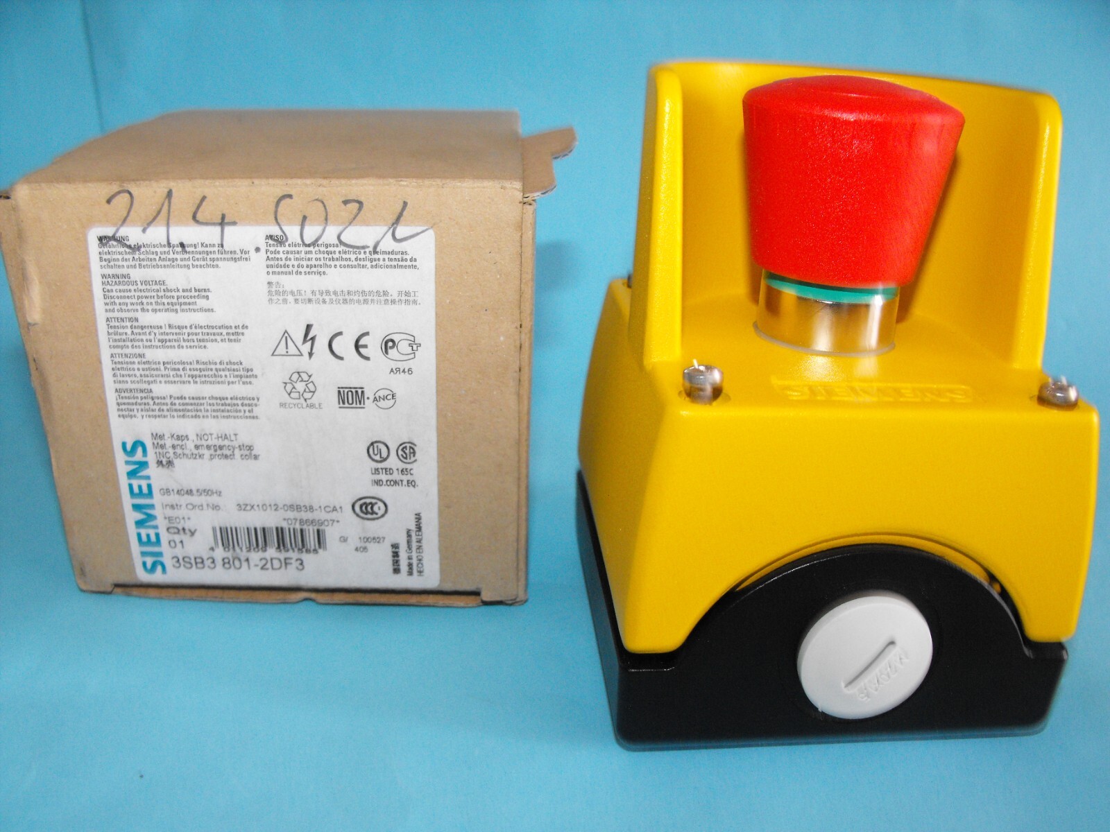 SIEMENS 3SB3801-0DF3.Emergency Stop Button Switch.07866907.NEW