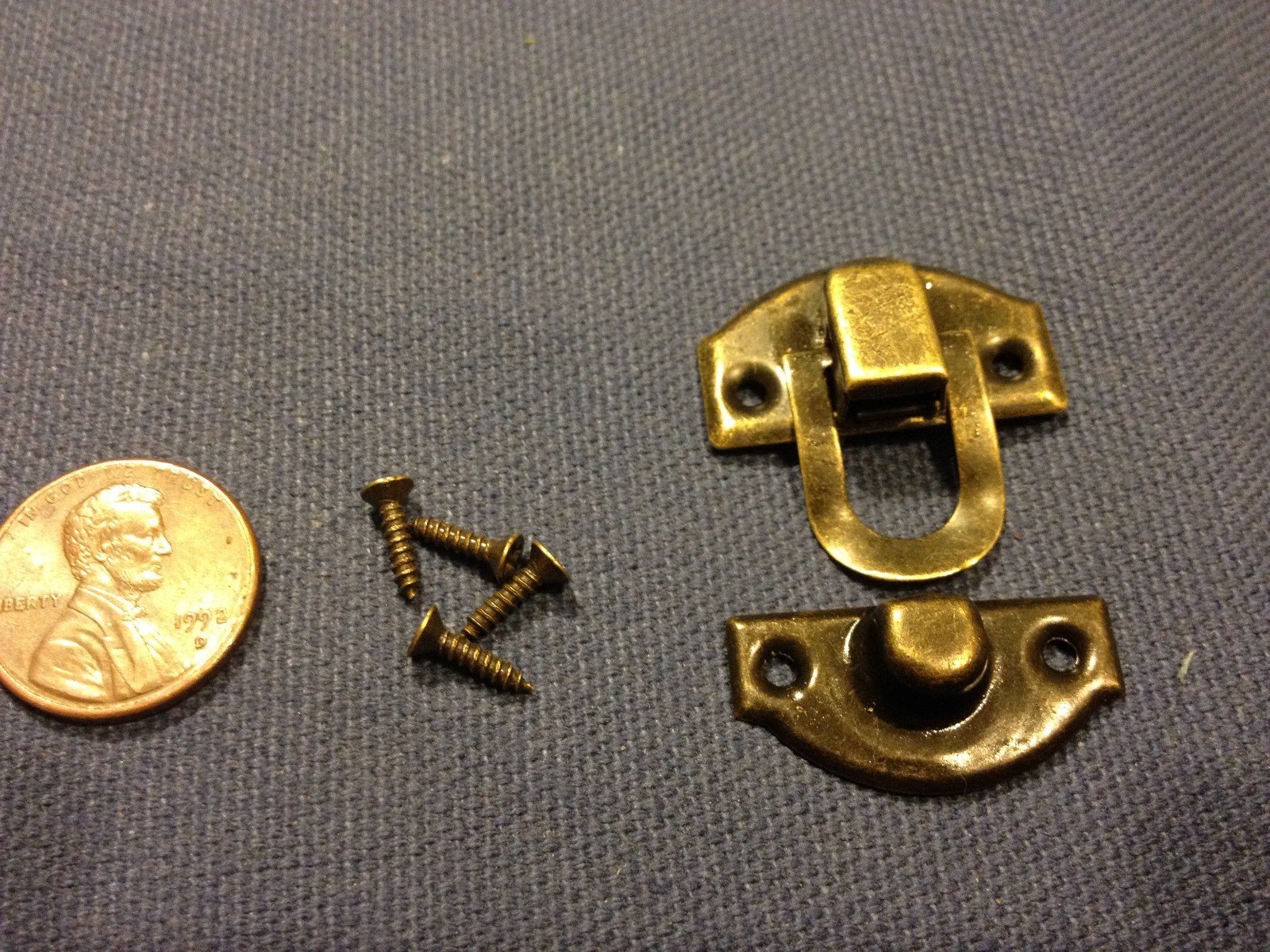 4 sets Dark mini dollhouse Antique wood latch Sets Box Case Lock hinge small c7