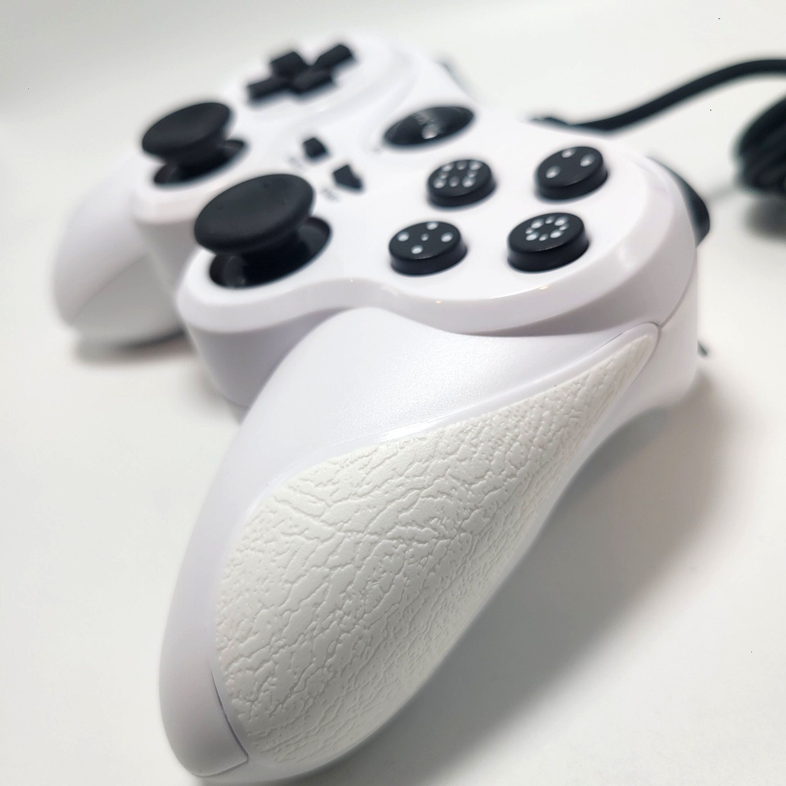 PS One / Playstation 2 / PS1 Analog Wired Controller (PSX/PS2) - White