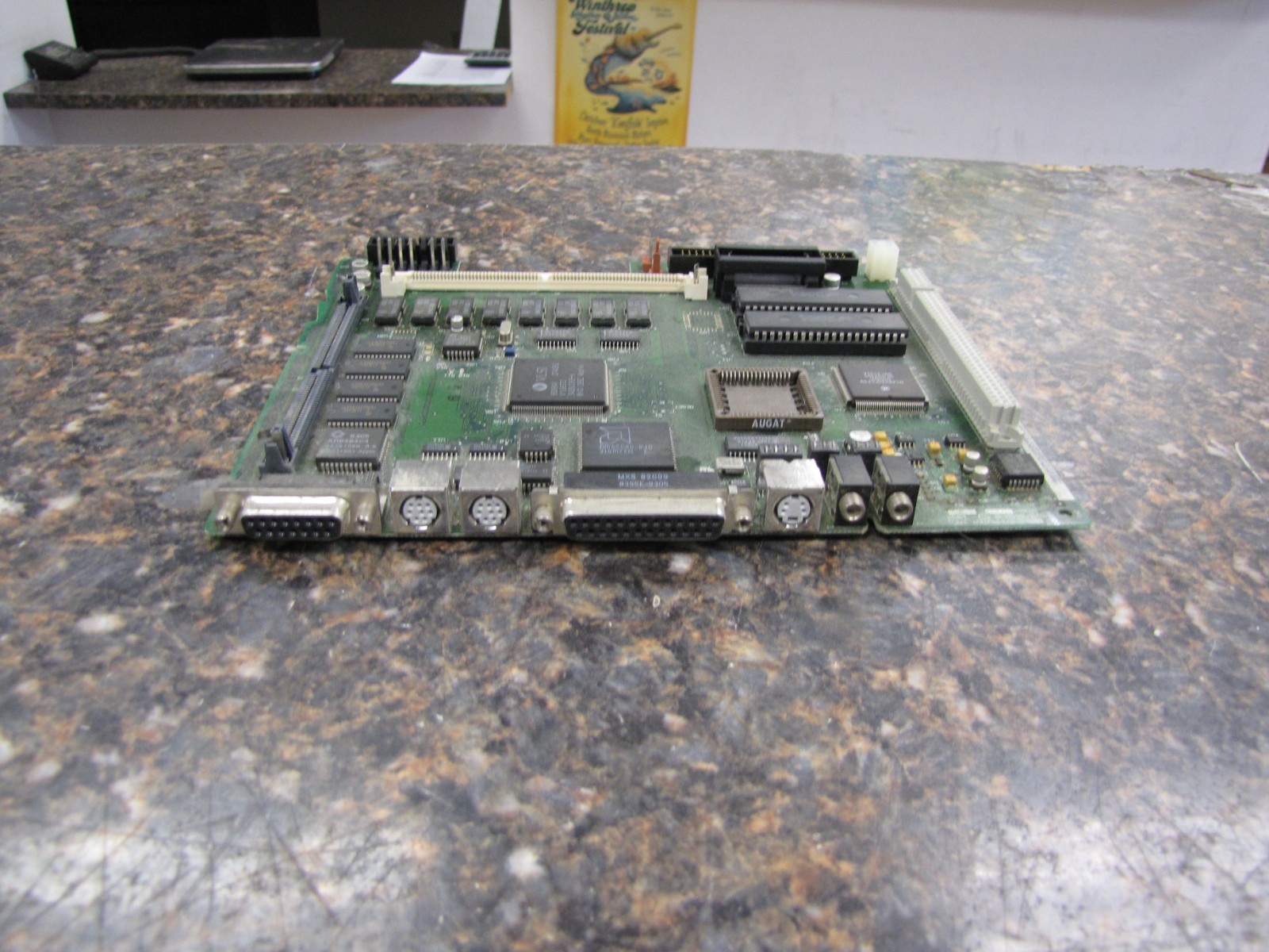 Vintage 1992 Apple Computer Macintosh Mac LC III 820-0650-B Motherboard