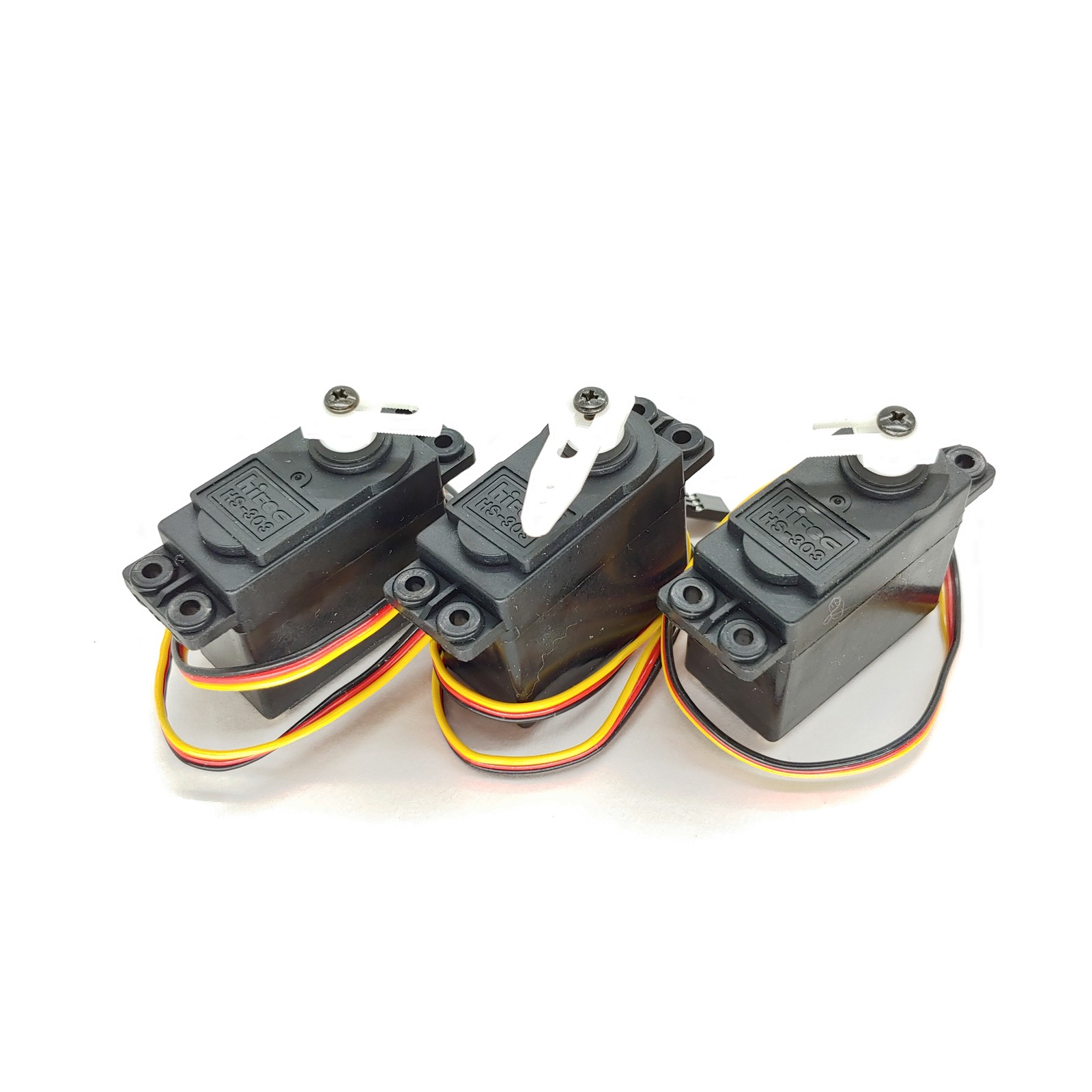 3x Hitec RC HS-303 Servos NEW IN OPEN PACKAGE
