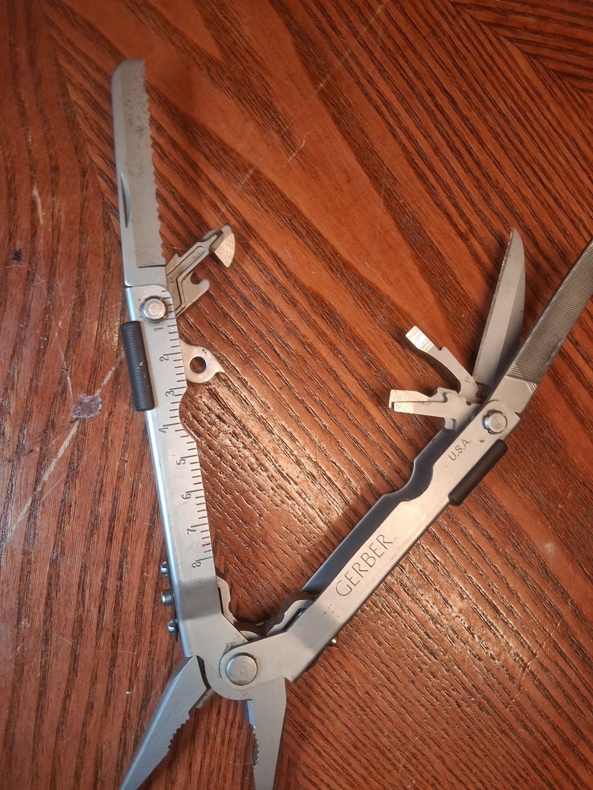 Gerber Multiplier MP600 Multi-Tool Silver Needle Nose Pliers