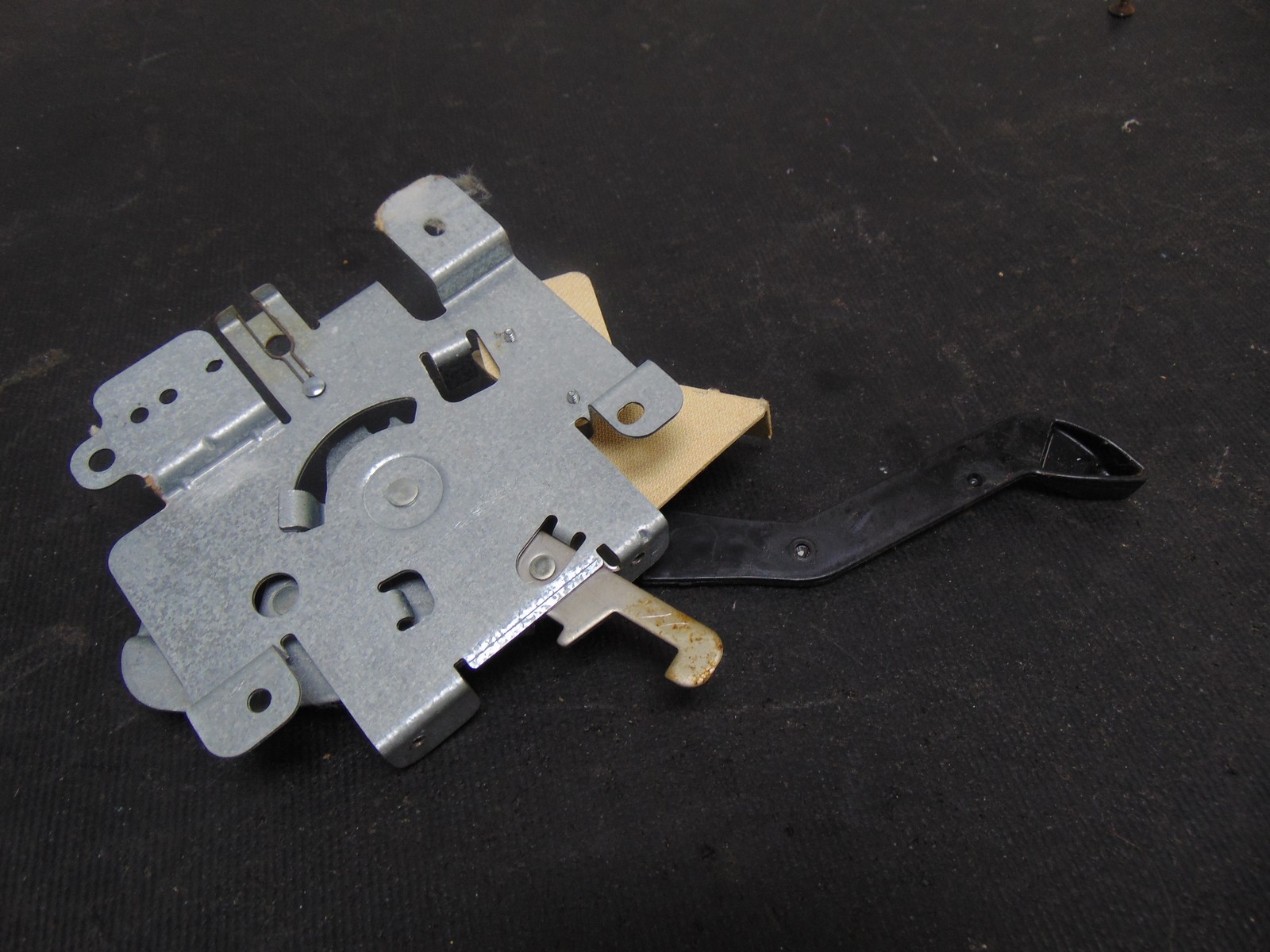 Amana Range AGR5712BOB Latch 74009764