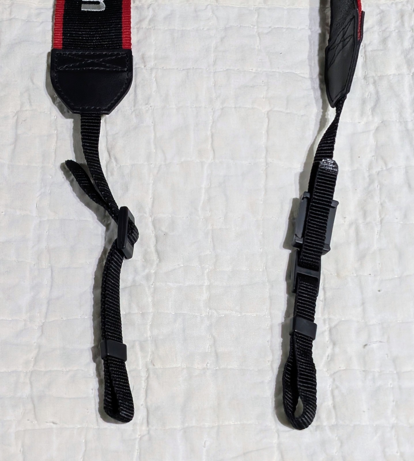 Canon Camera EOS 60D Shoulder Camera Strap OEM Excellent Condition